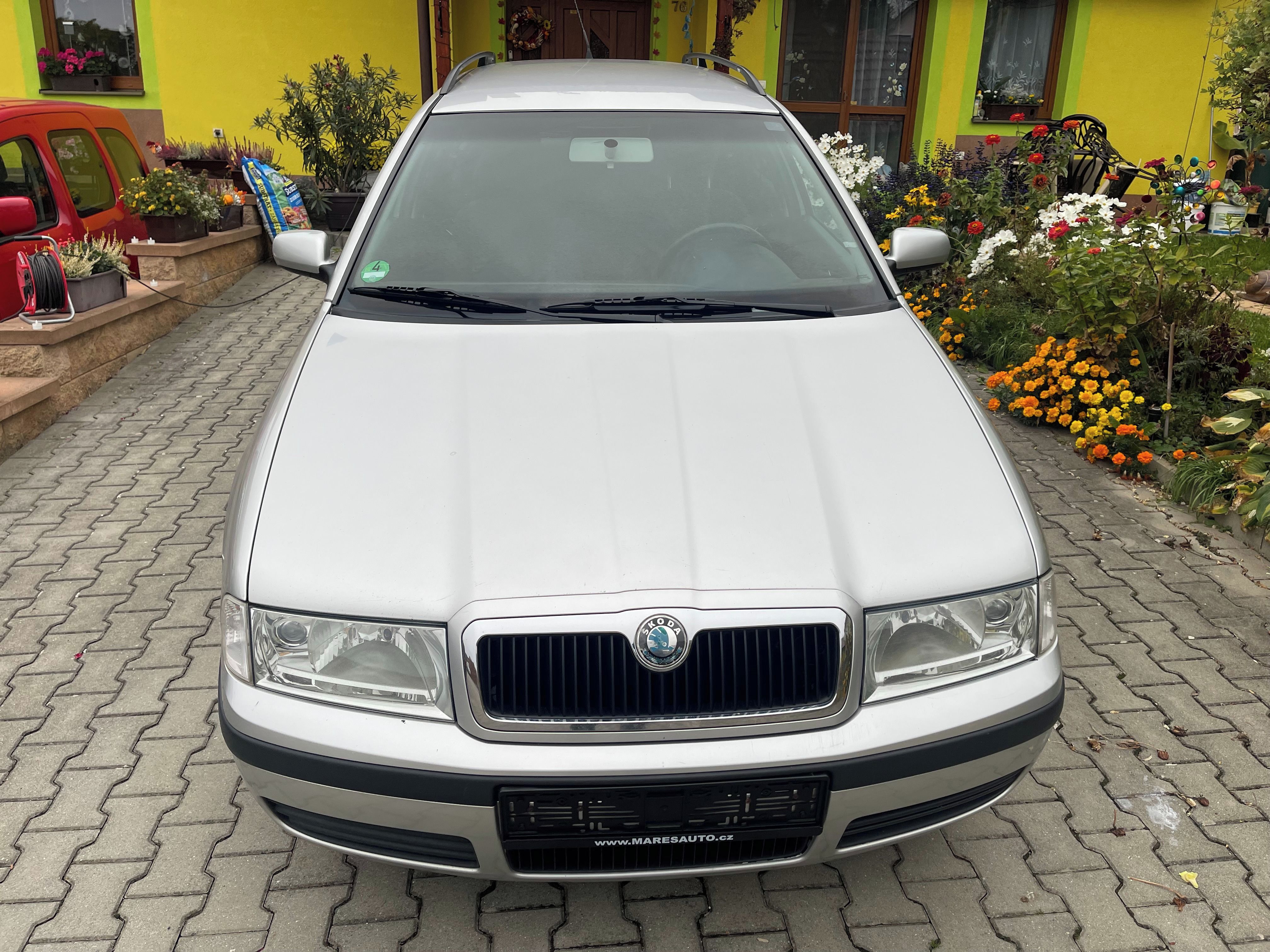 Škoda Octavia, 1.6 MPI, 75 KW jede na 3 válce - fotka 2