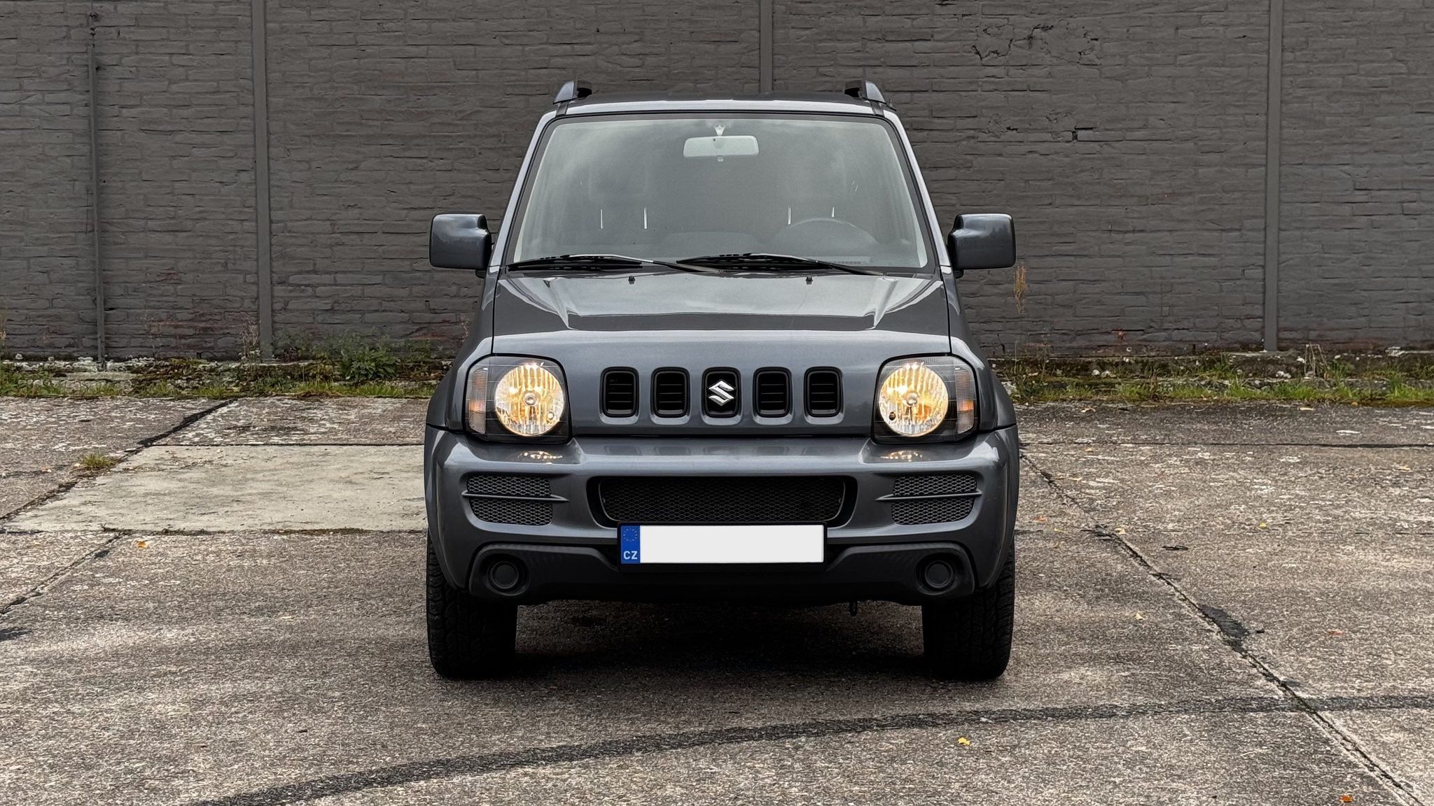 Suzuki Jimny, Suzuki Jimny 1.3 VVT 4x4 - fotka 2