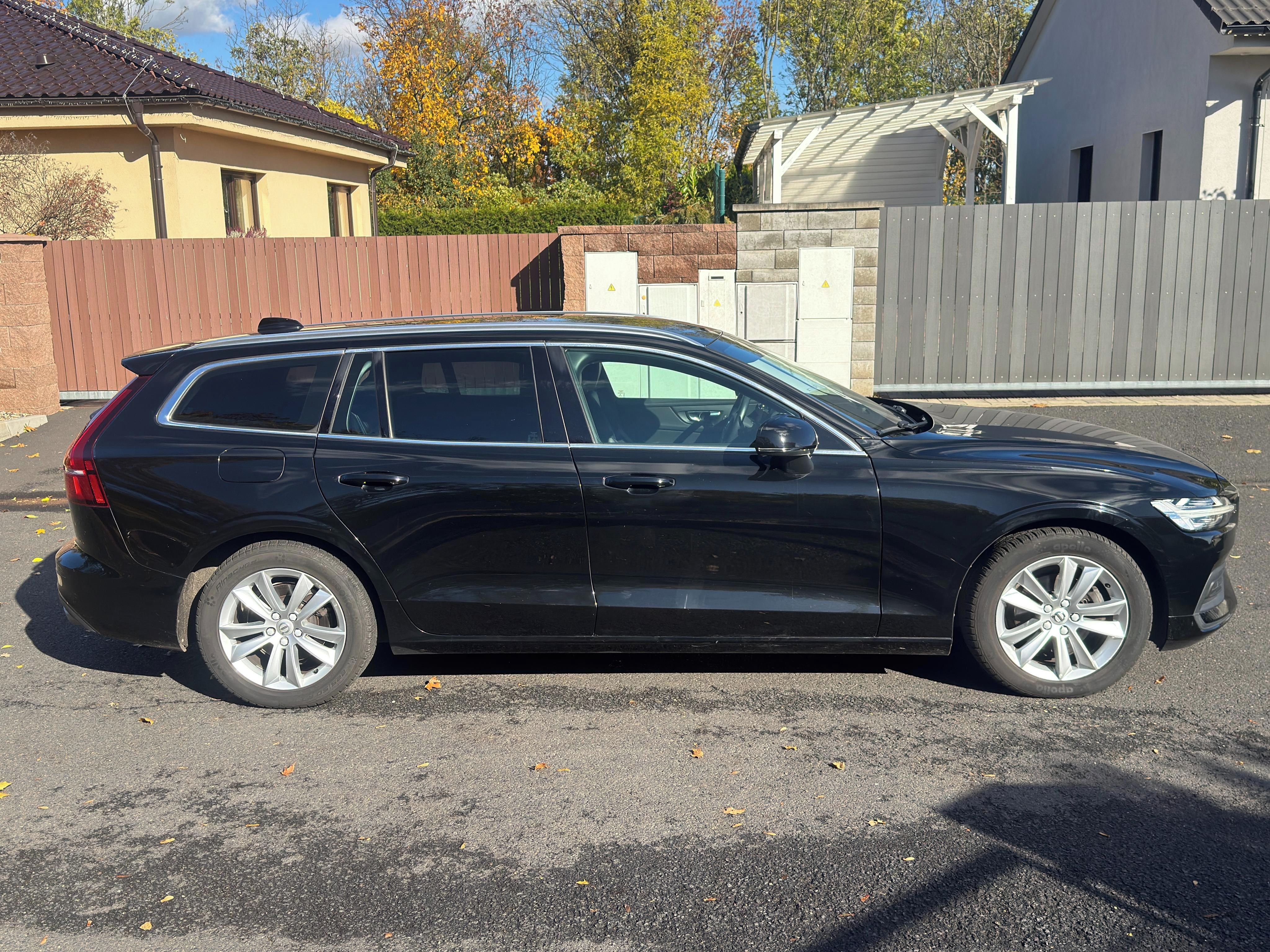 Volvo V60, Volvo V60 2.0 D4 140kW AT8 - fotka 6