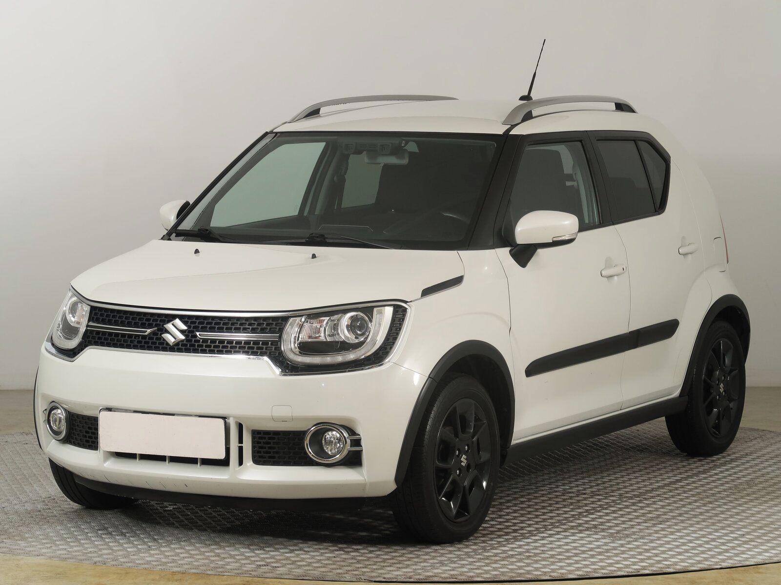 Suzuki Ignis, 1.2 AllGrip, 4X4 - fotka 2