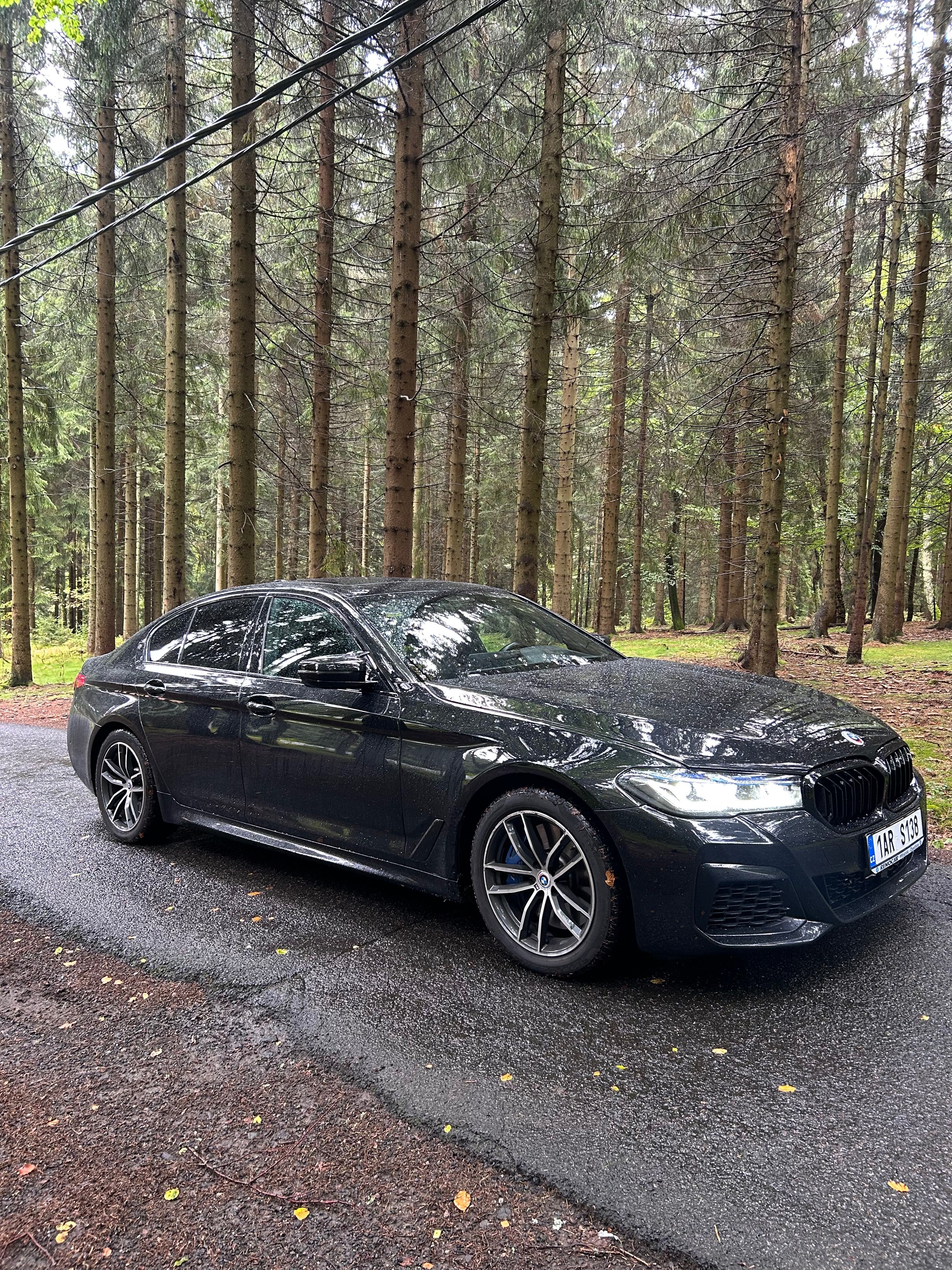 BMW Řada 5, BMW Řada 5 G30 LCI 2021 MPaket - fotka 2