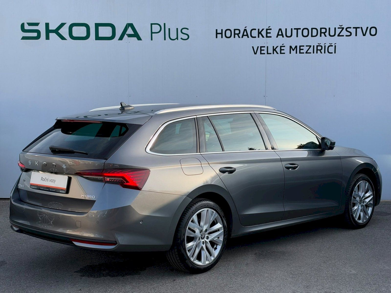 Škoda Octavia, combi Exclusive Selection 1,5 - fotka 2