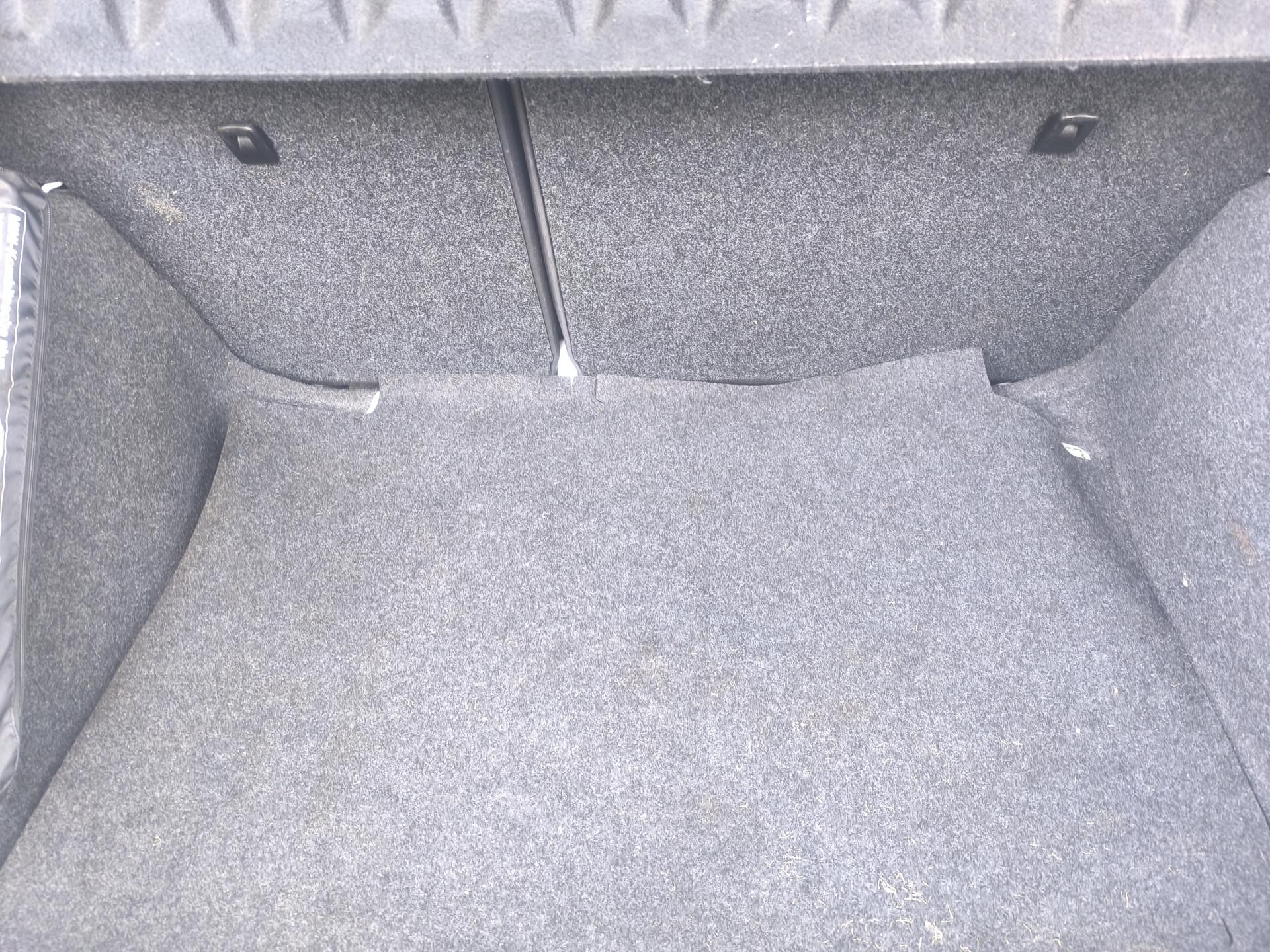 Seat Ibiza, KRÁSNÁ,145KM,1.MAJITEL - fotka 6