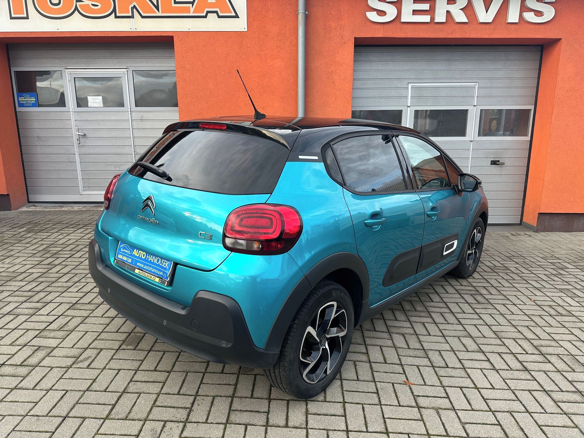 Citroën C3, 1.2 PureTech 61KW 1.maj.ČR - fotka 2
