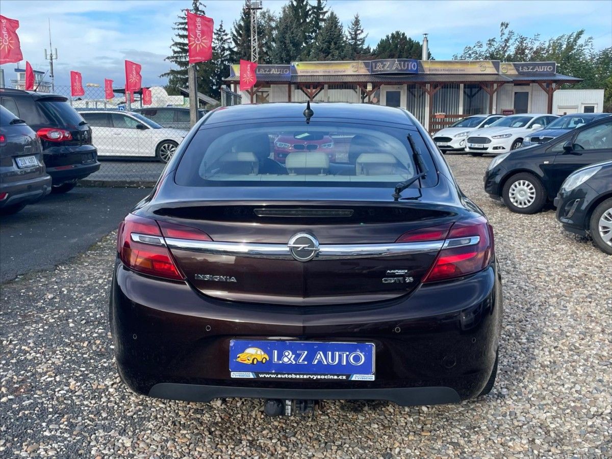 Opel Insignia, 2,0 CDTi 4x4 - fotka 5