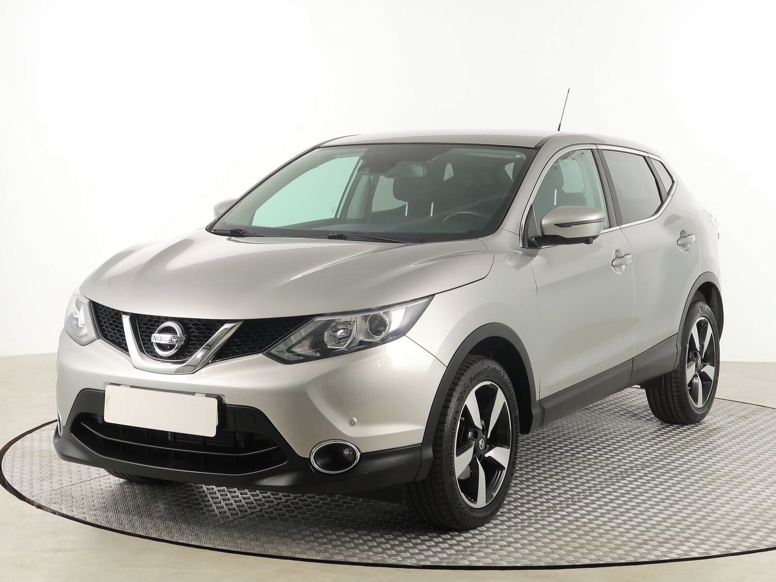 Nissan Qashqai, 1.2 DIG-T, Automat, Serv.kniha - fotka 2