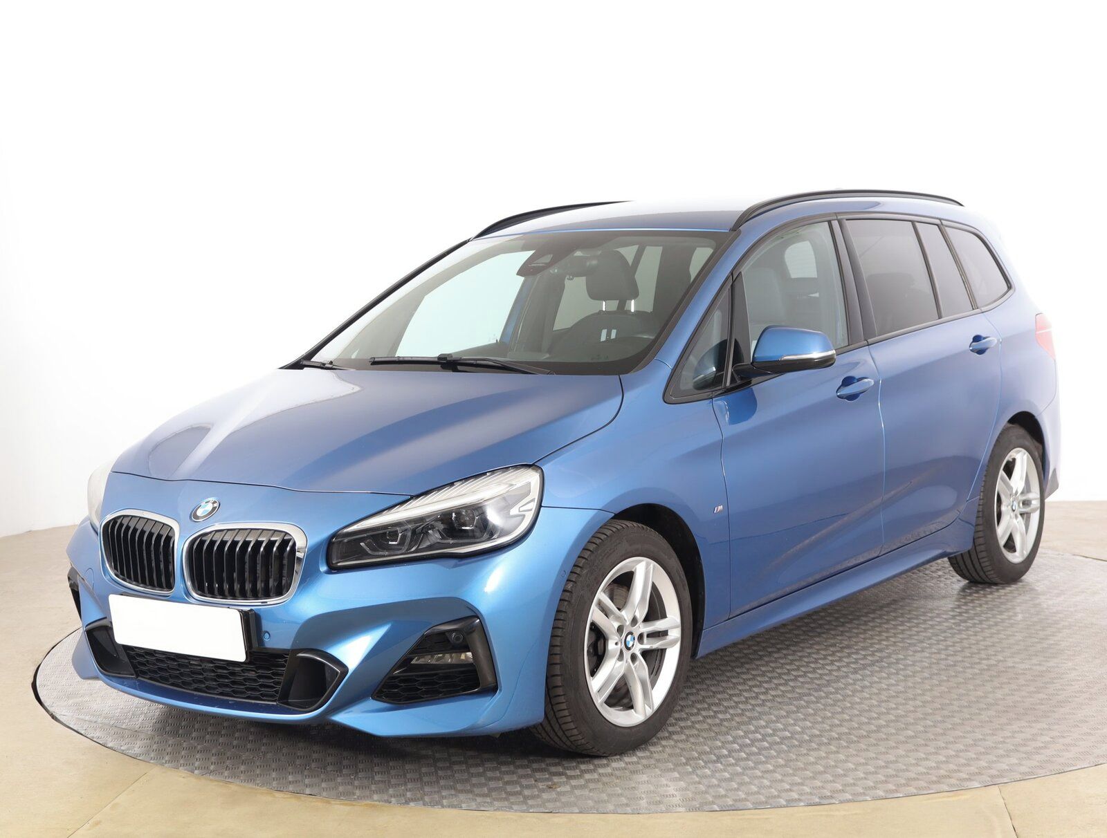 BMW Řada 2, 218i Gran Tourer, Automat - fotka 2