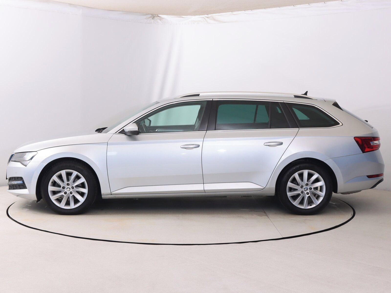 Škoda Superb, 1.5 TSI, Ambition, Automat - fotka 3