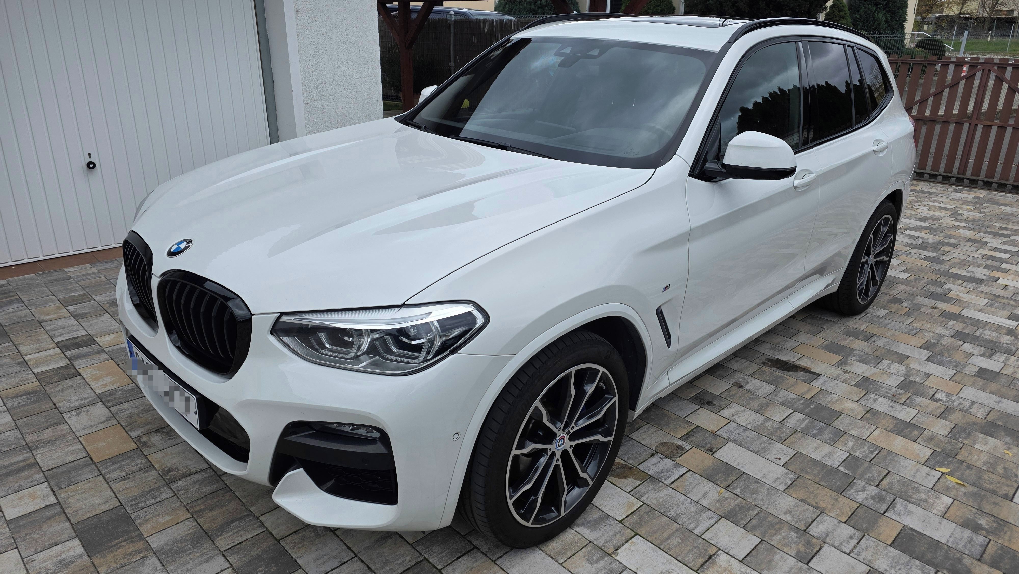 BMW X3, Mpaket, panorama, nezávislé - fotka 2