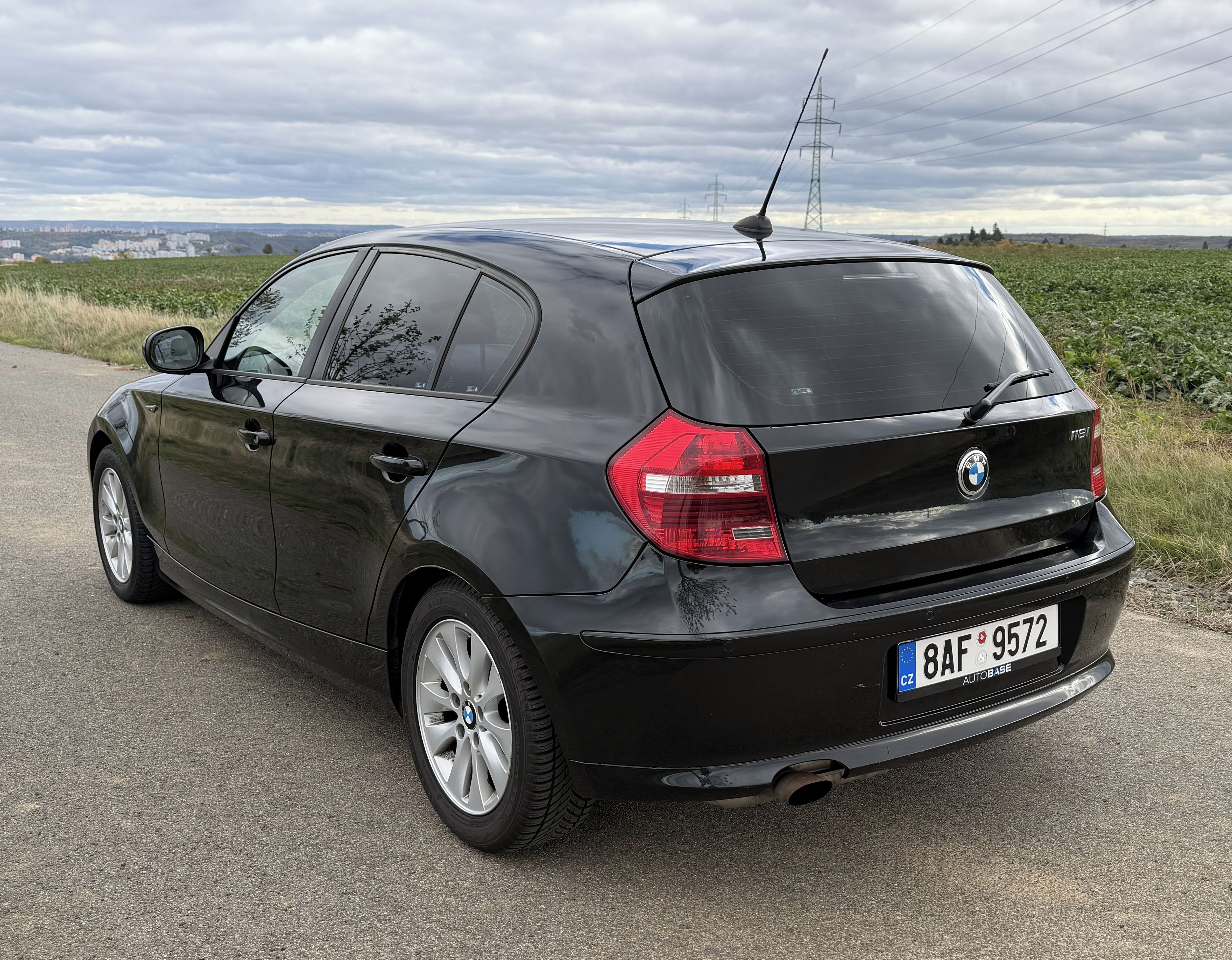 BMW Řada 1, 2.0, 90kW, MT6, CZ, servisován - fotka 6