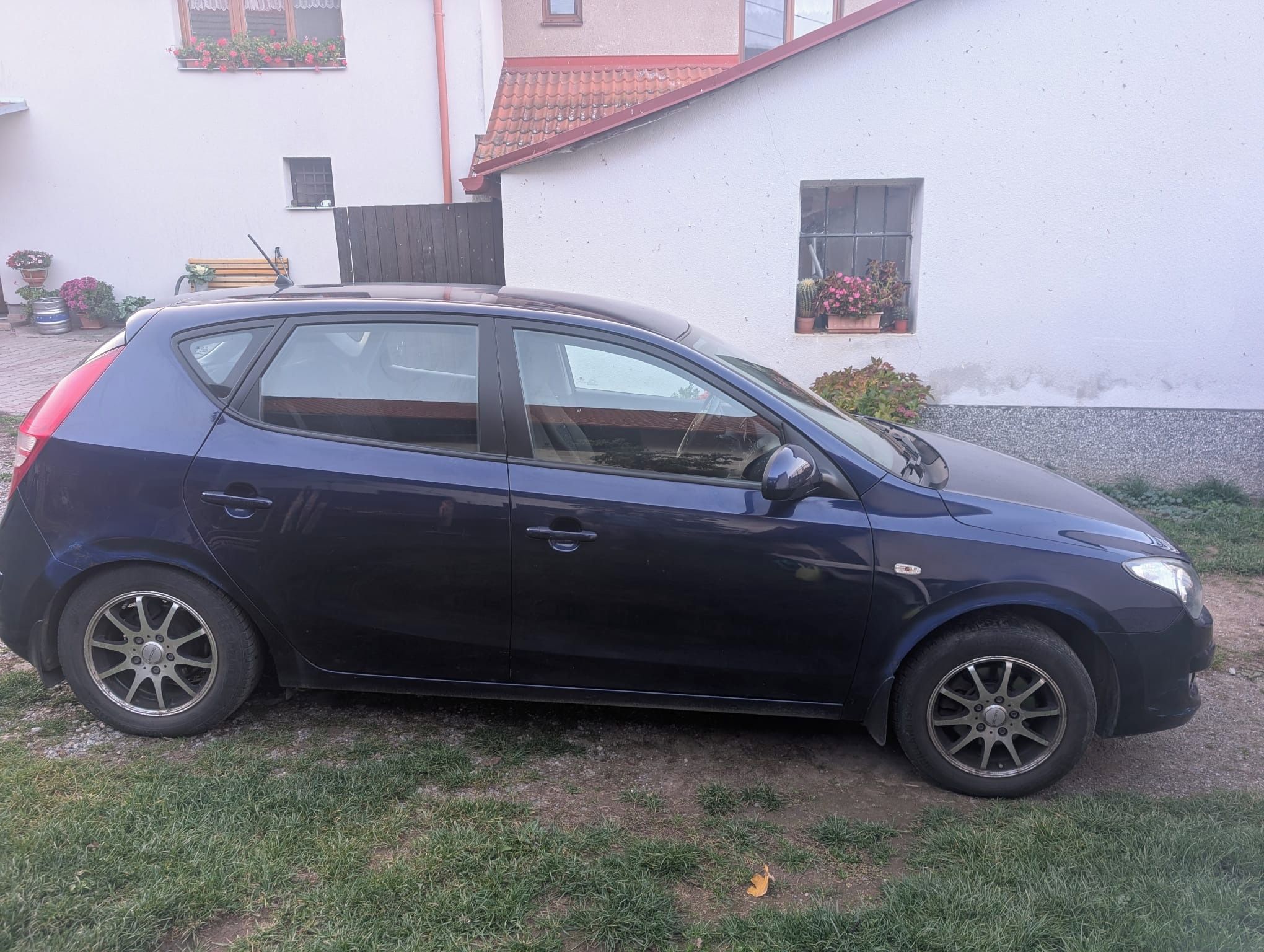 Hyundai i30, 1,4 BENZÍN - fotka 5