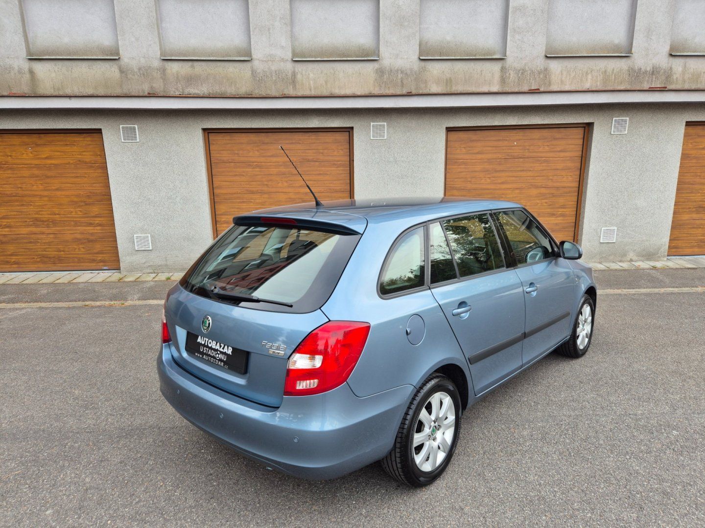 Škoda Fabia, 1.4 16V 63kW park.senzory - fotka 5