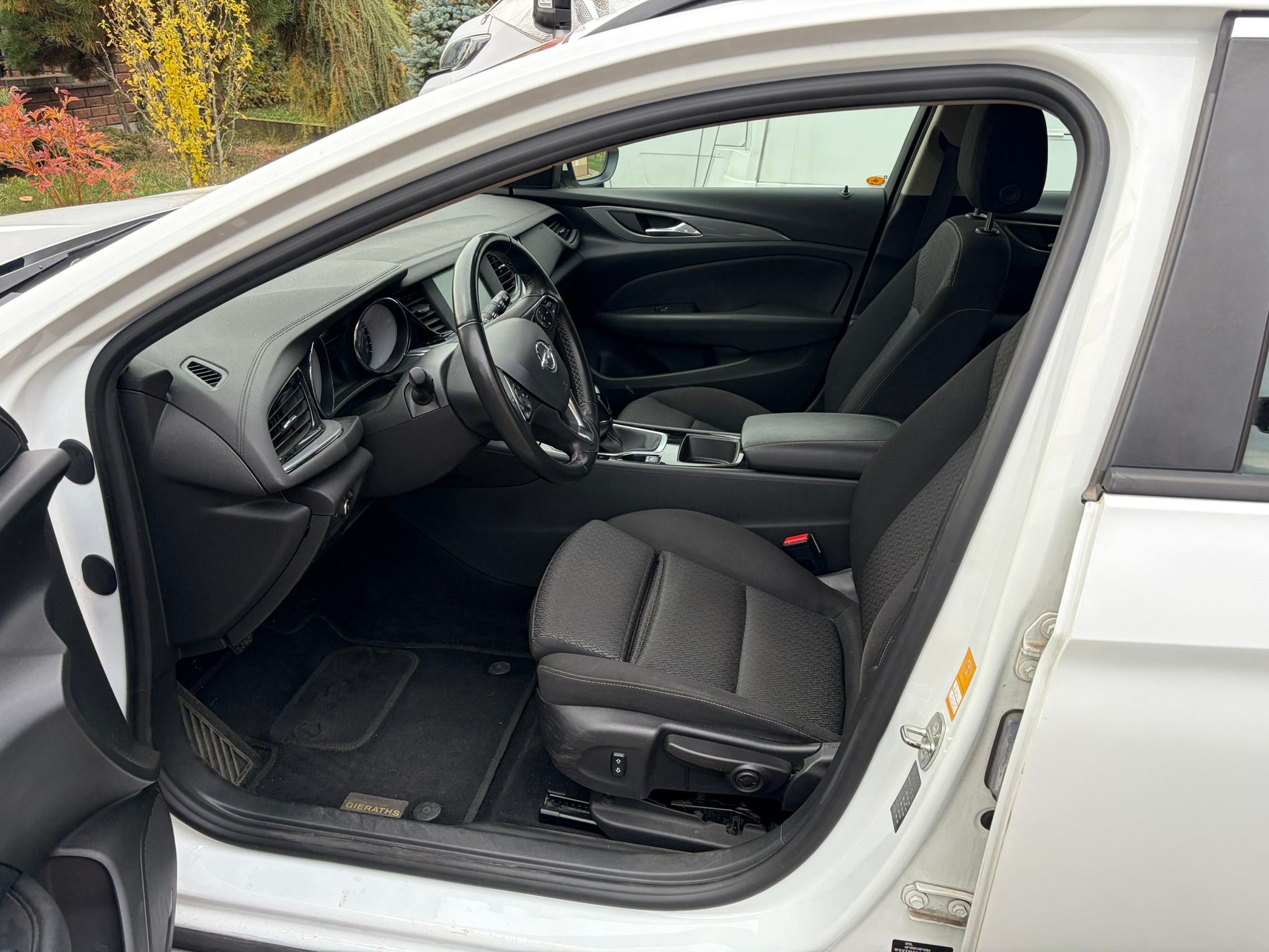 Opel Insignia, 2.0CDTI/125KW SPORTS TOURER - fotka 5