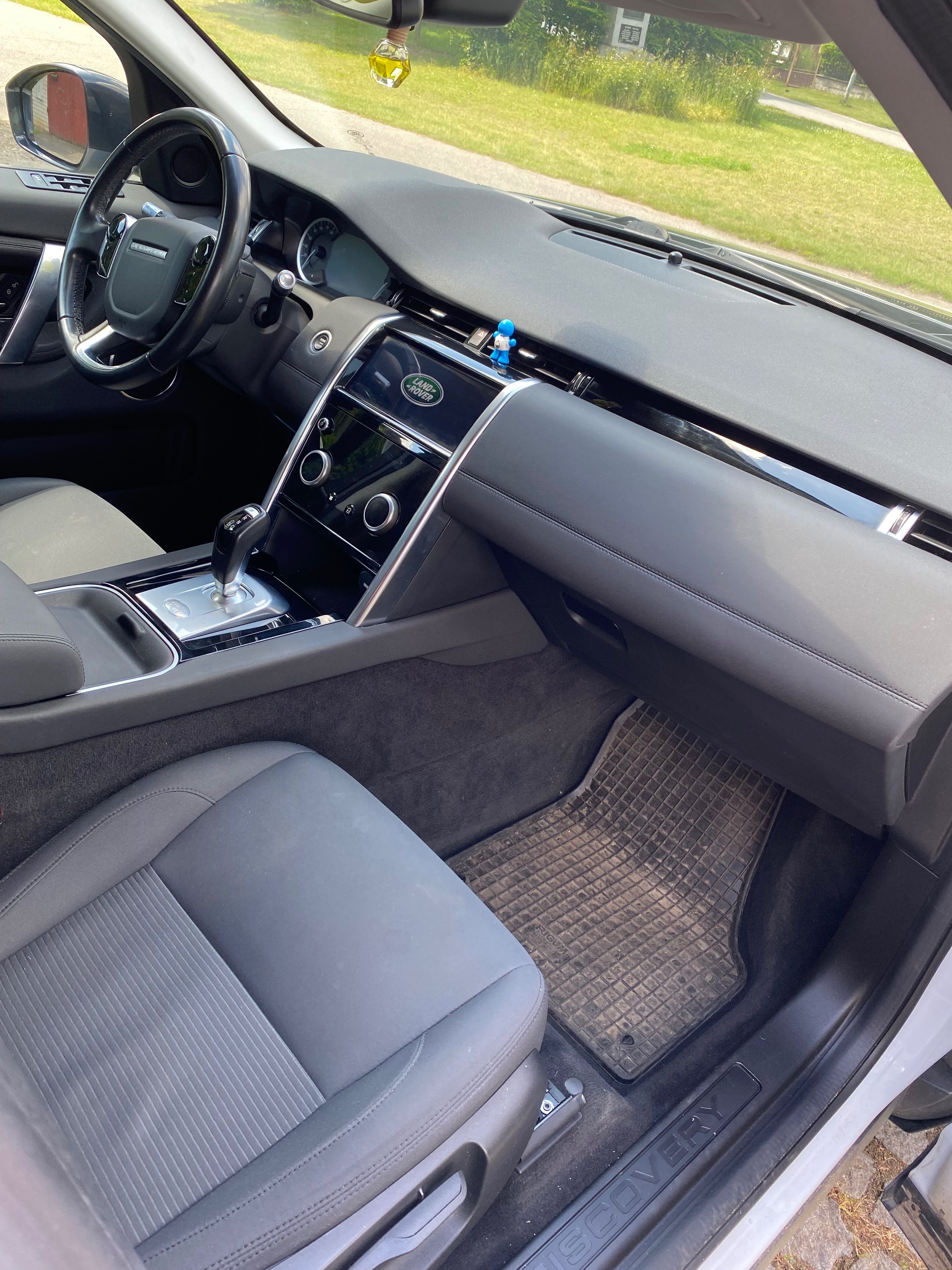 Land Rover Discovery Sport, 2.0 D150 MHEV 4x4 110 kW - fotka 5