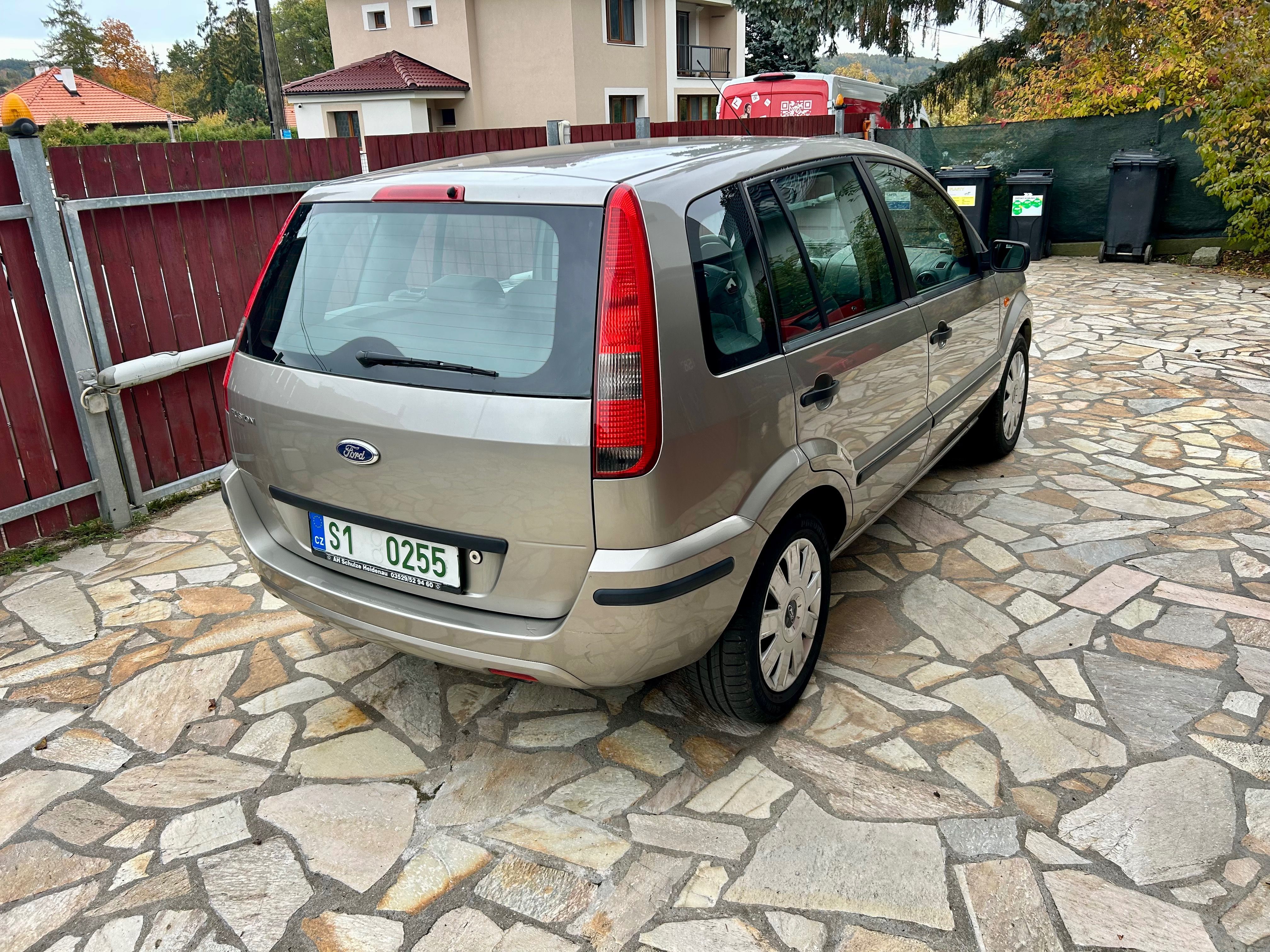 Ford Fusion, 1.6 74 KW Klima 1 MAJITEL TOP - fotka 4