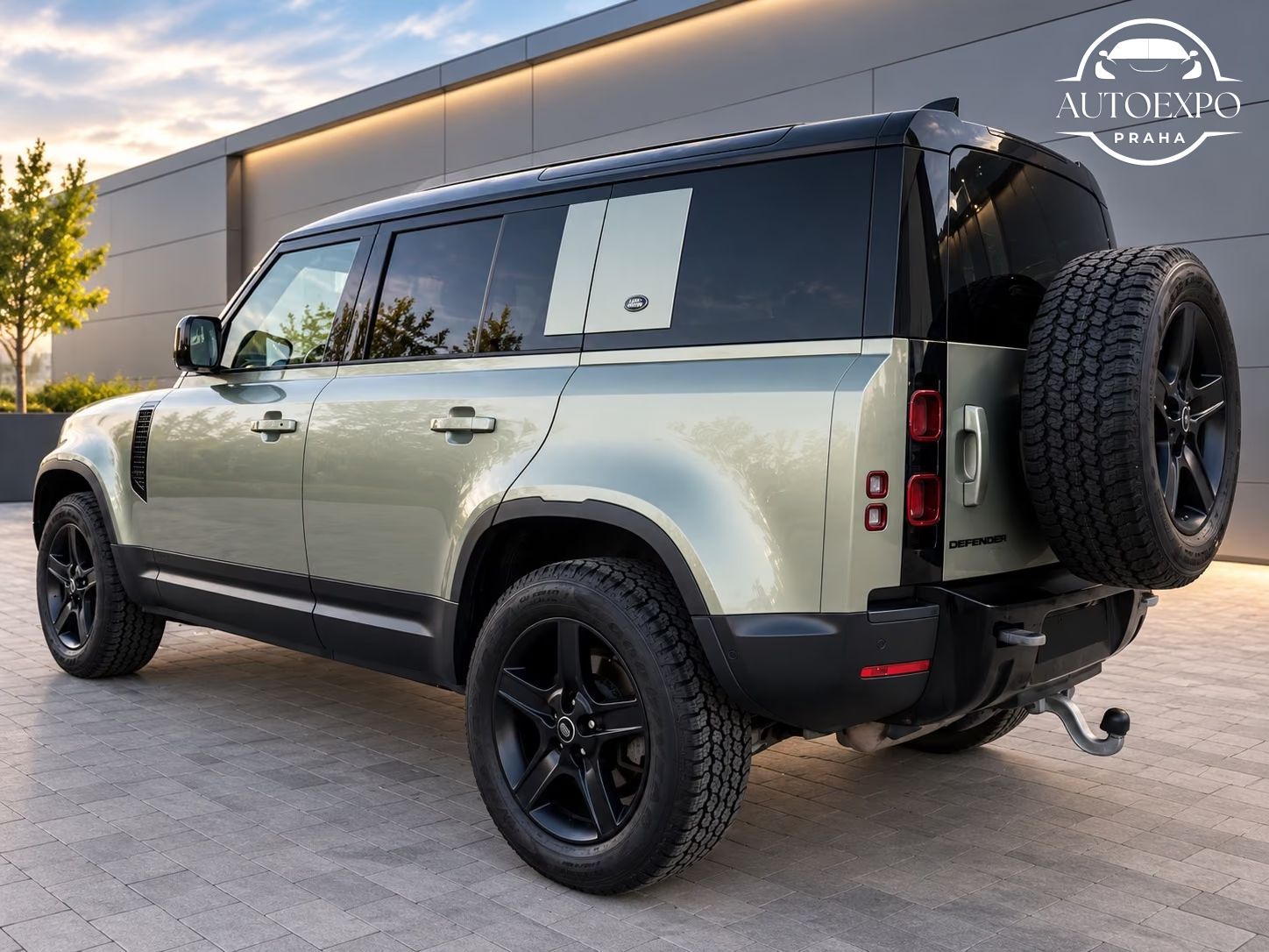 Land Rover Defender, 110 SE - fotka 4