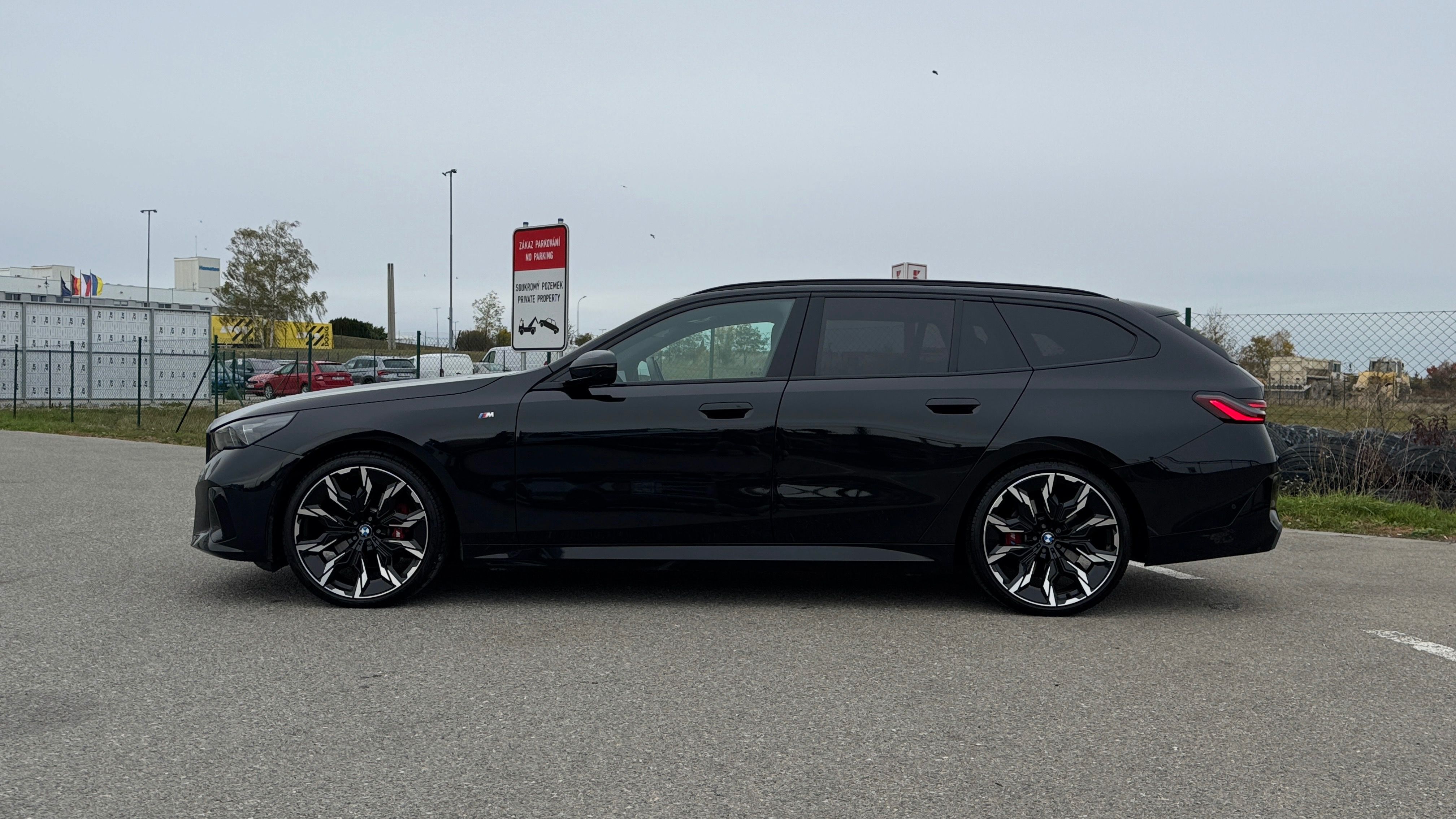 BMW Řada 5, 20dx,INDIVIDUAL,EXTRA VÝBAV - fotka 6