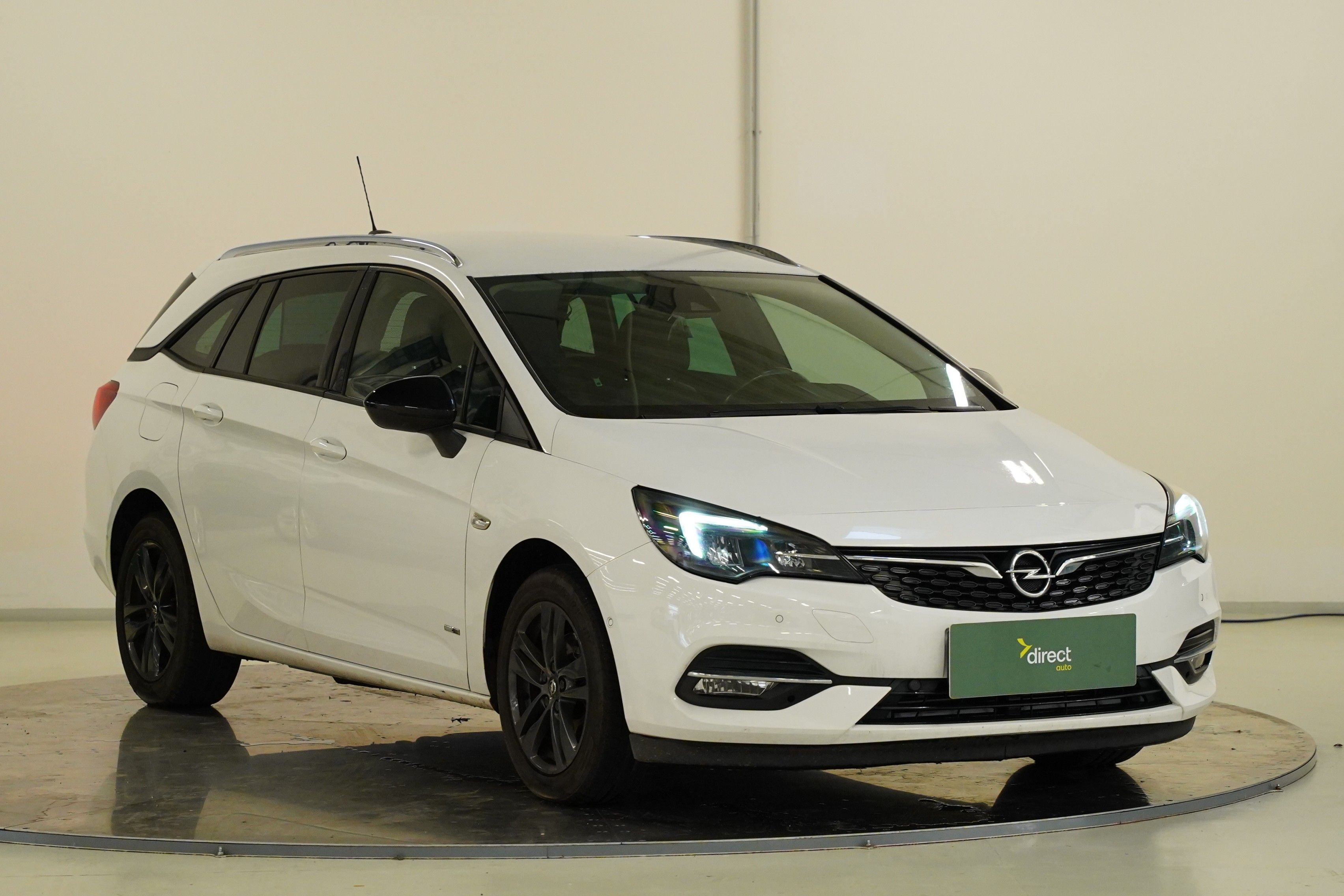 Opel Astra, 1.2 T 96 kW DesignTech - fotka 4