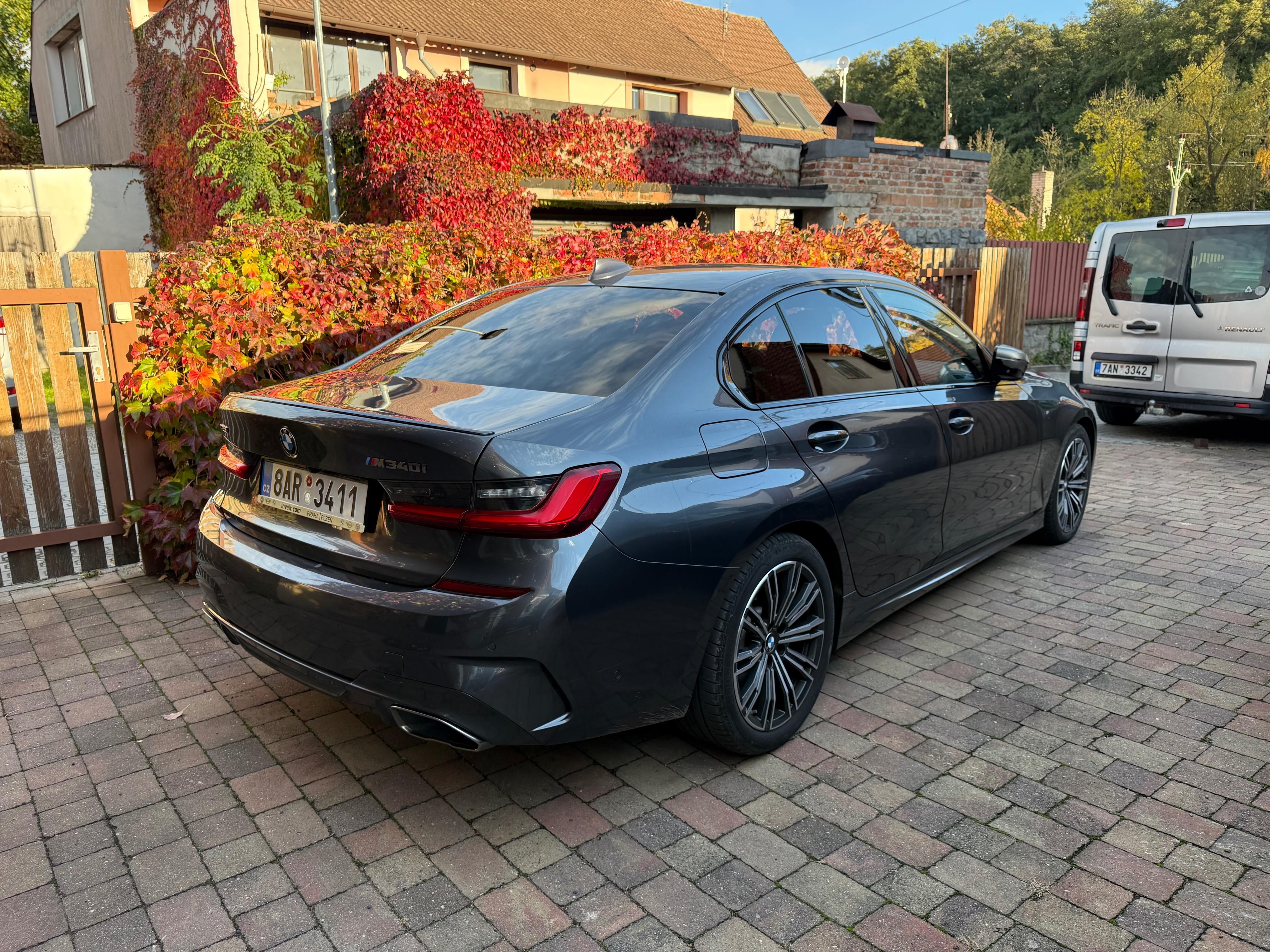BMW Řada 3 - fotka 2