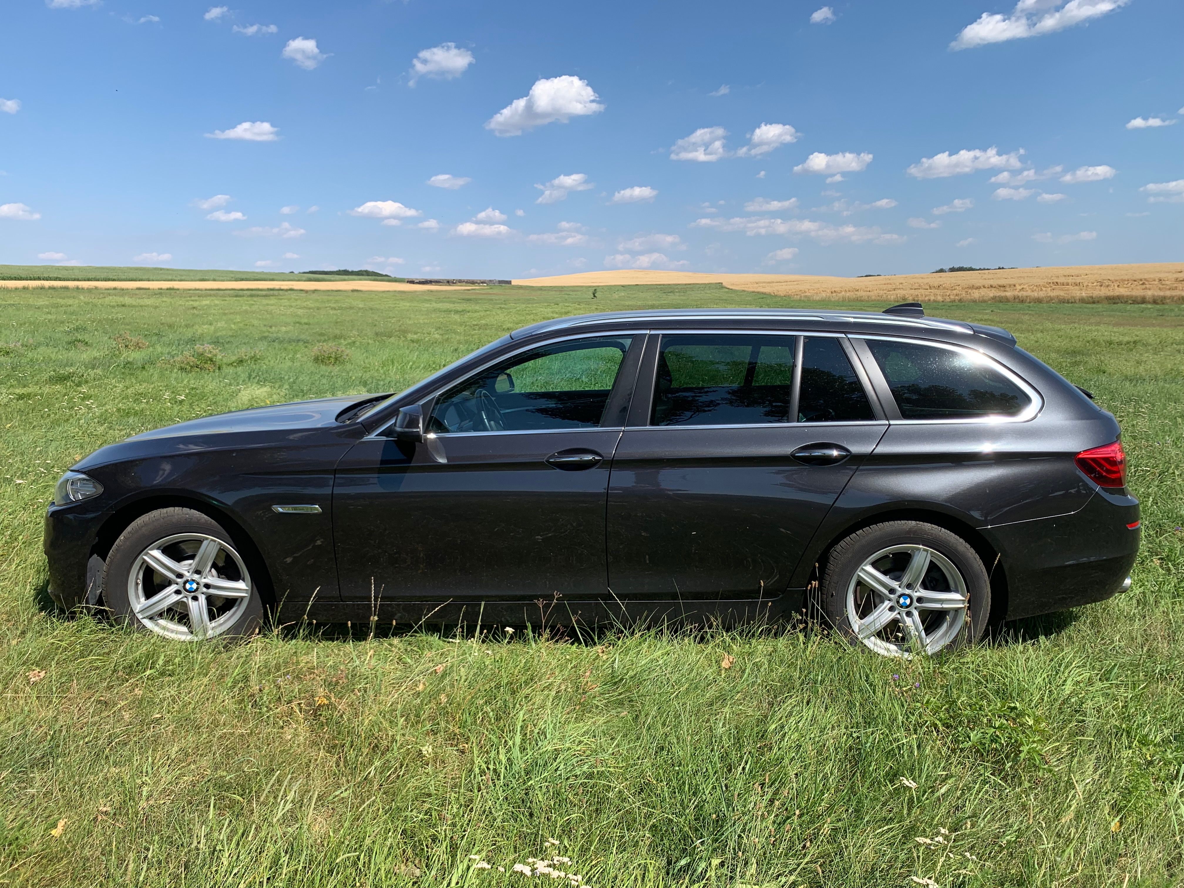 BMW Řada 5, 520D kombi facelift - fotka 6