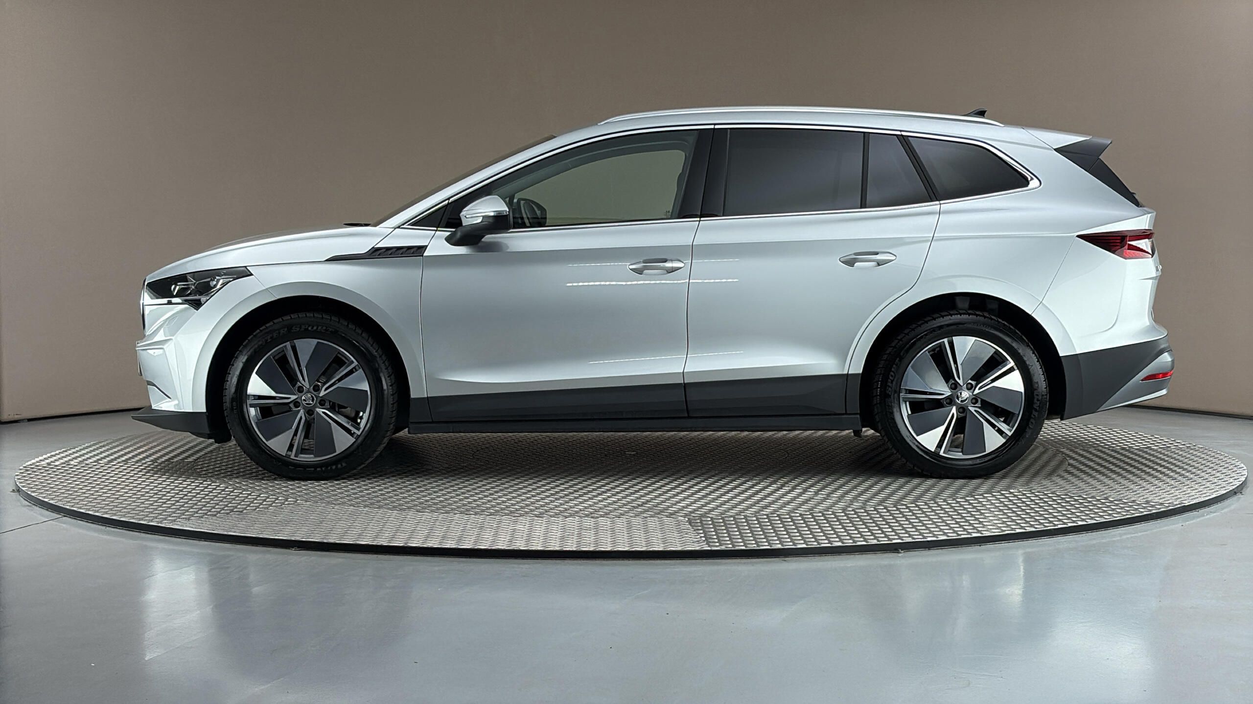 Škoda Enyaq, 82 kWh AUT 80x Clever - fotka 4
