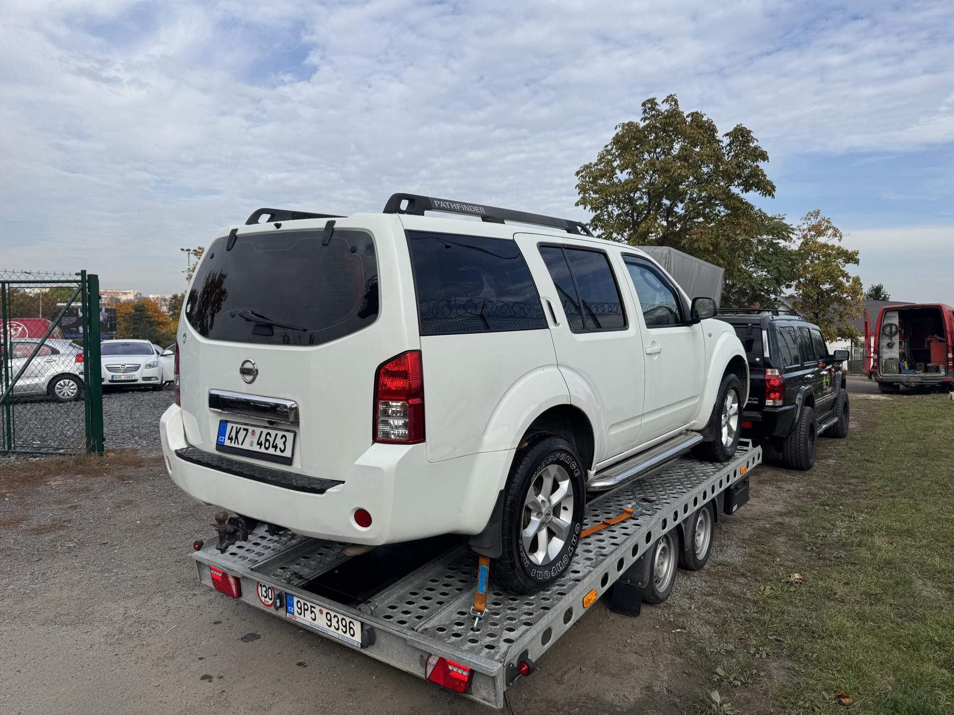 Nissan Pathfinder, 2.5DCI 125kw AT 4x4 - fotka 5