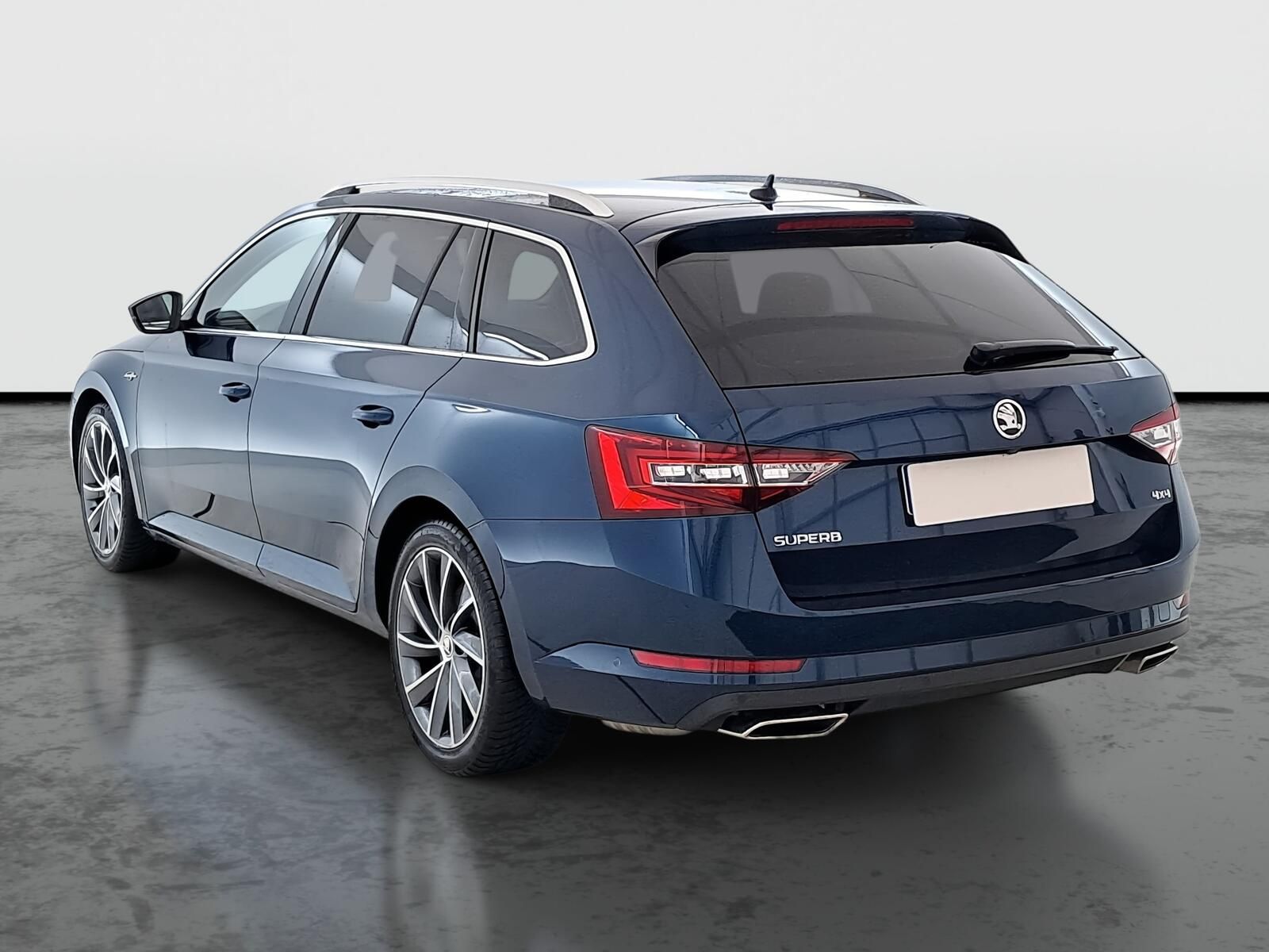 Škoda Superb, 2.0 TSI, Laurin&Klement, 4X4 - fotka 4