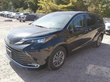 Toyota Sienna, Auto na cestě
