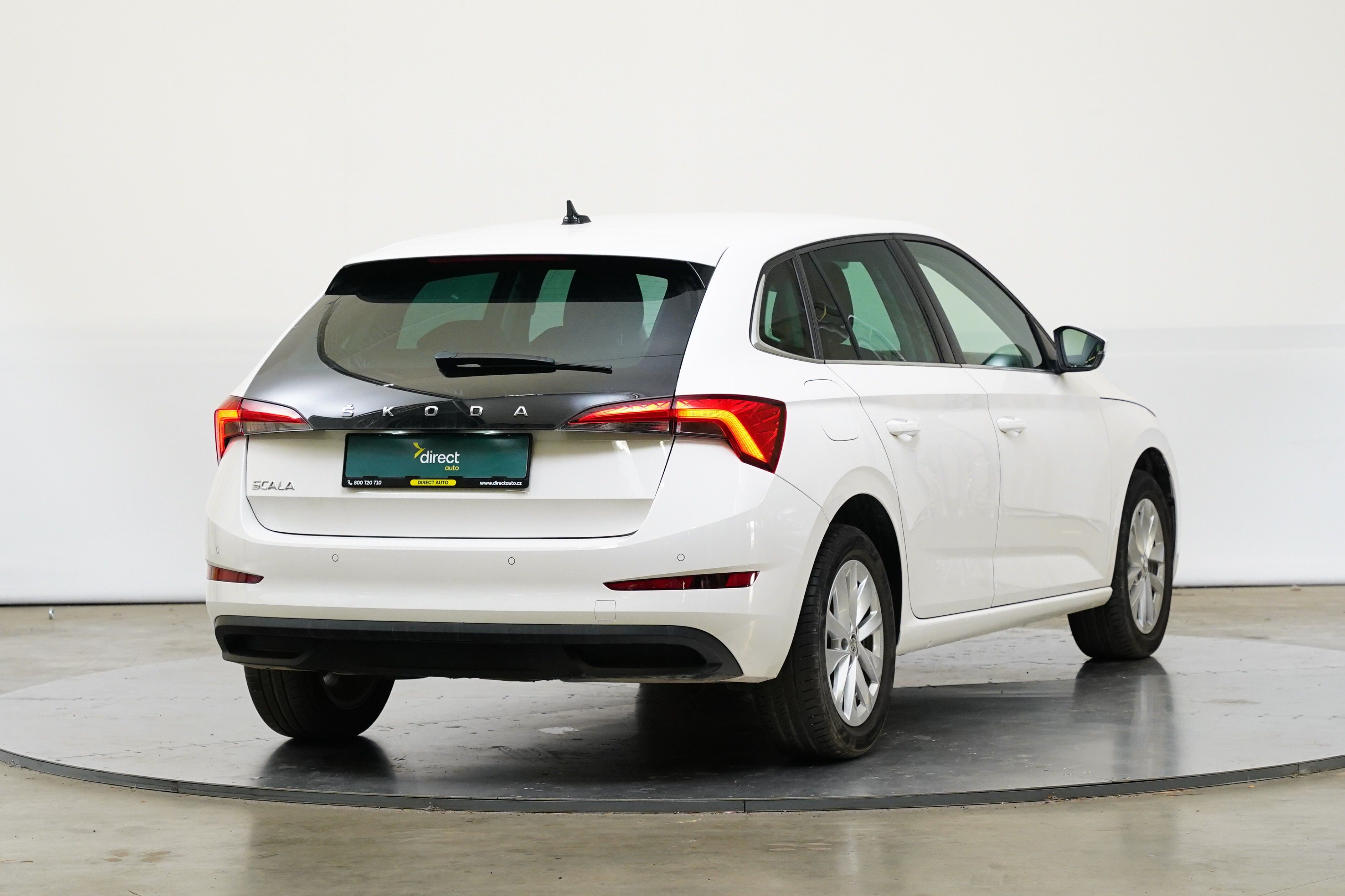 Škoda Scala, 1.0 TSI 70 kW Style - fotka 2