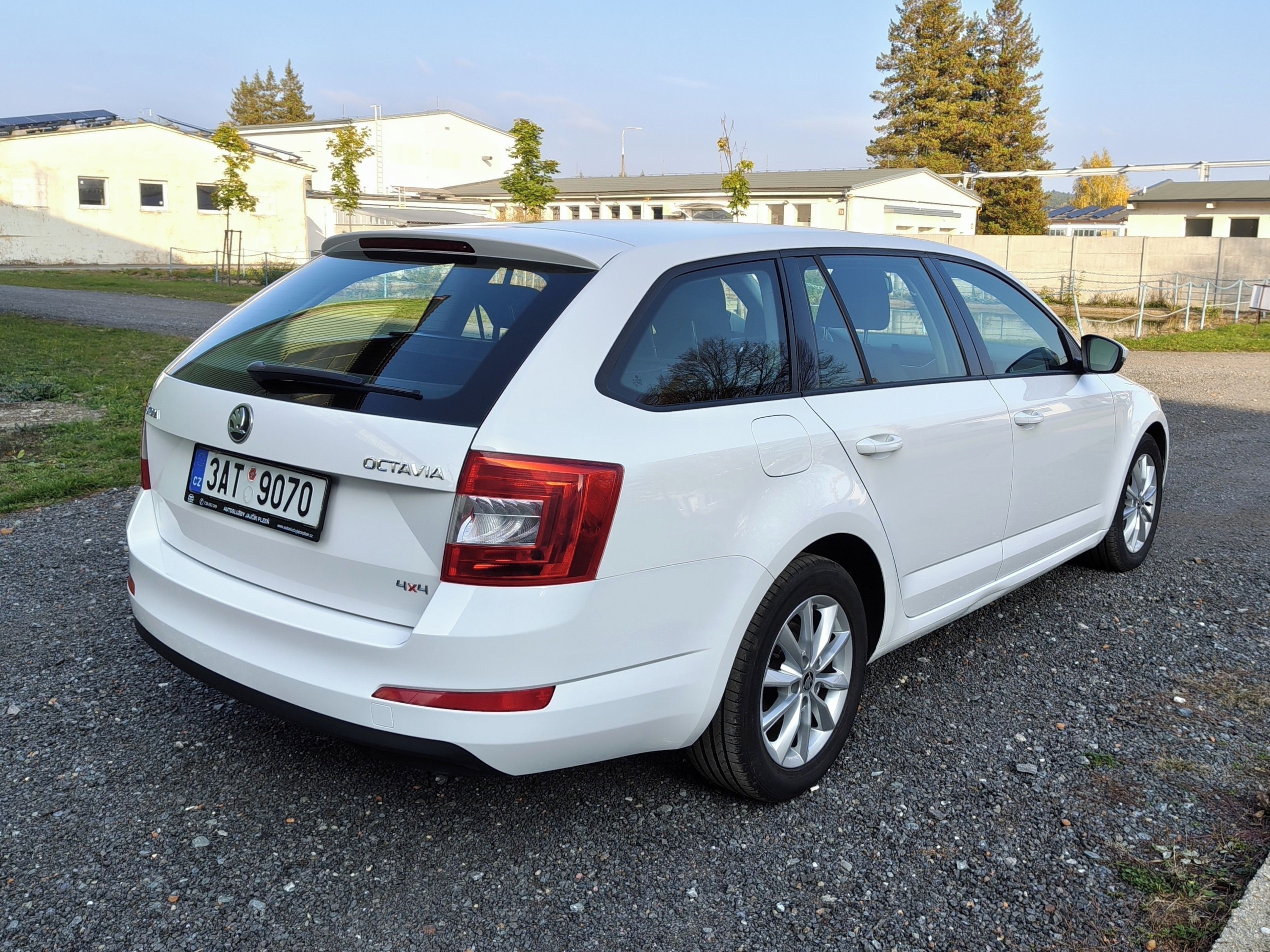 Škoda Octavia, 4x4,1.majitel,DPH,nové v ČR - fotka 5