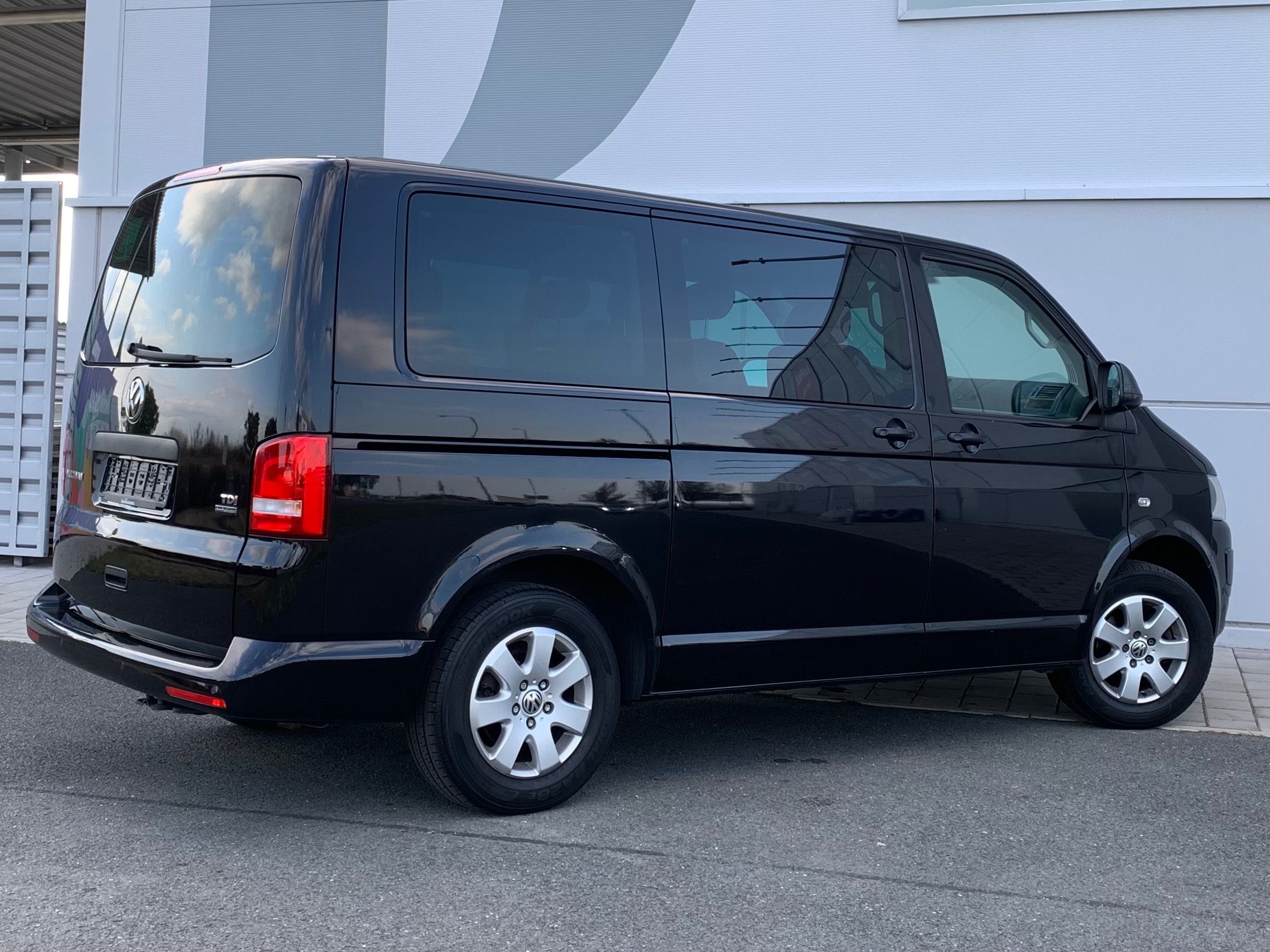 Volkswagen Multivan, 1.maj, bez koroze, WEBASTO - fotka 4