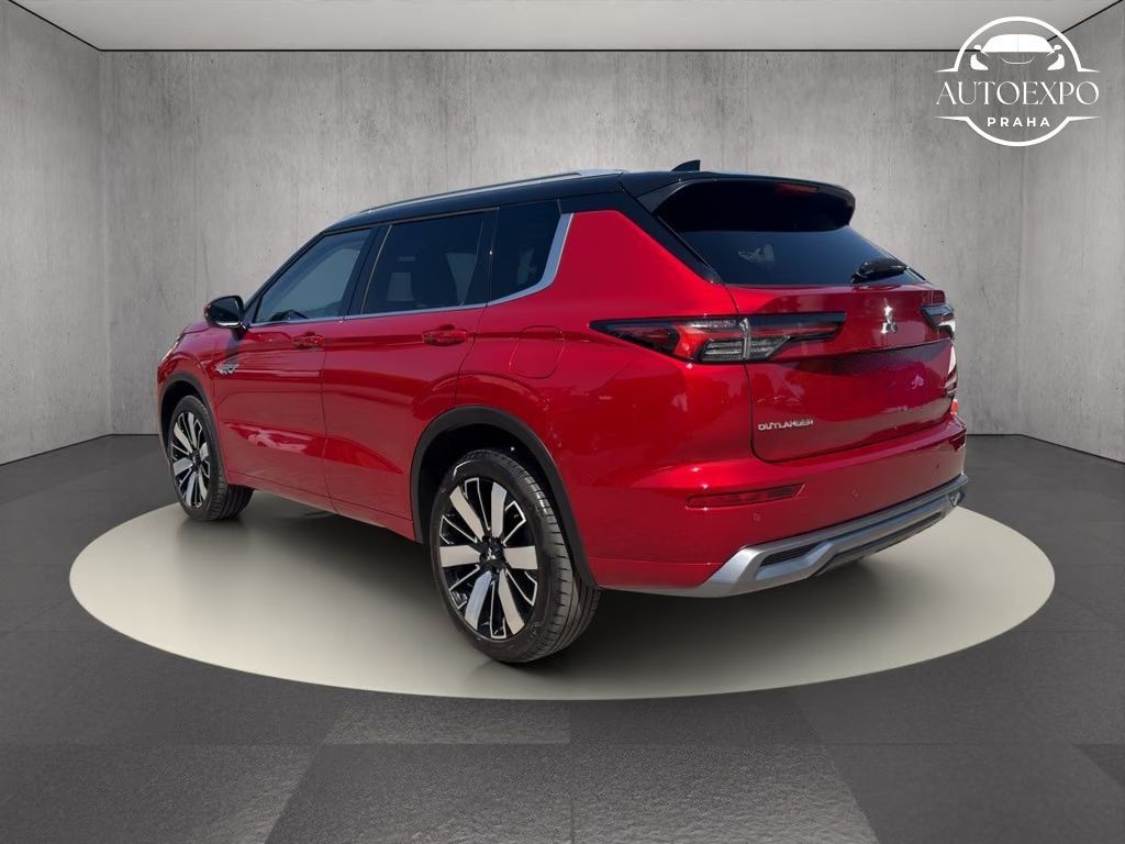 Mitsubishi Outlander, Plug-in-Hybrid TOP Two-Tone* - fotka 3