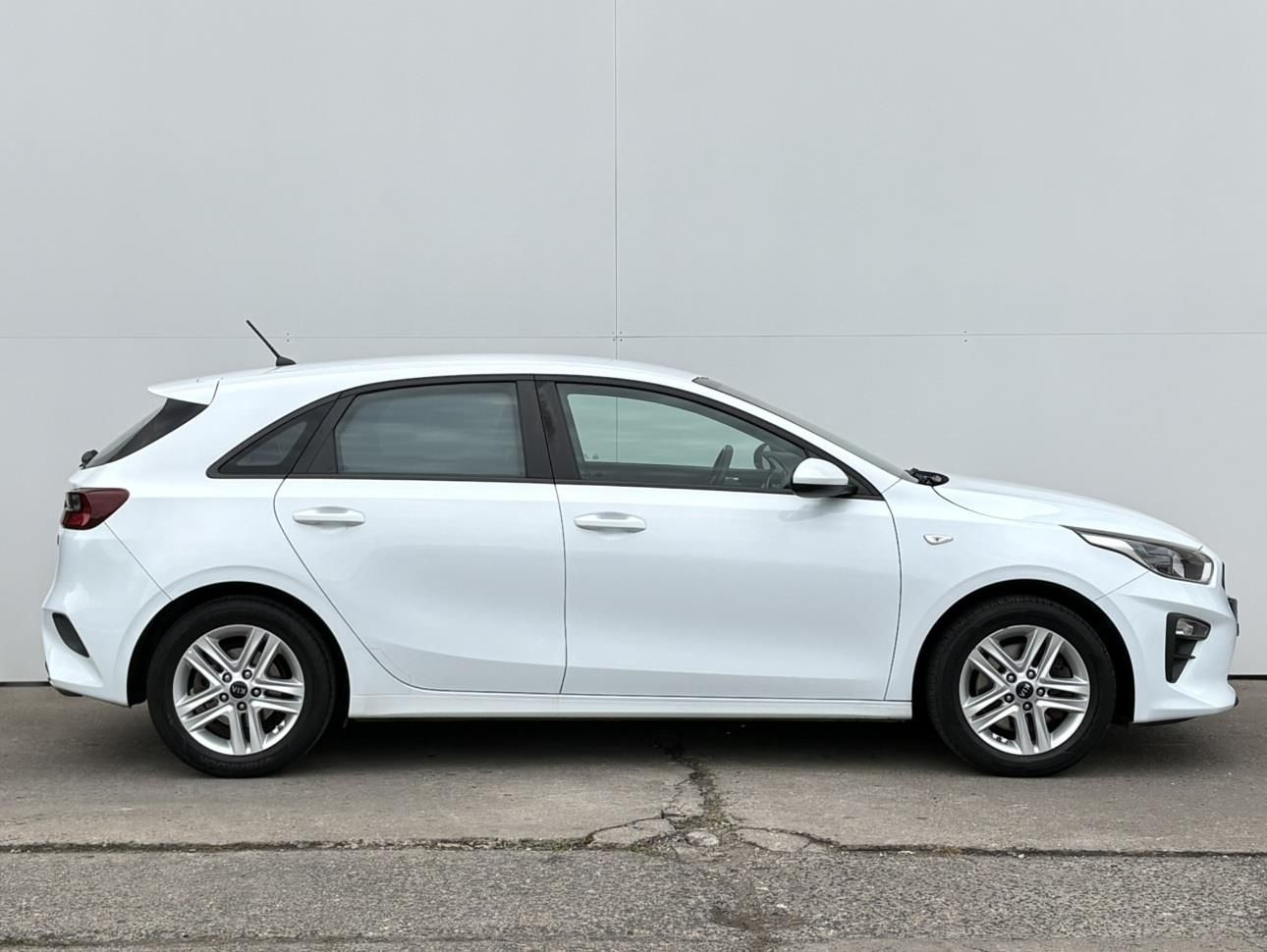 Kia Cee´d, 1.4 CVVT 73kW COOL - fotka 3