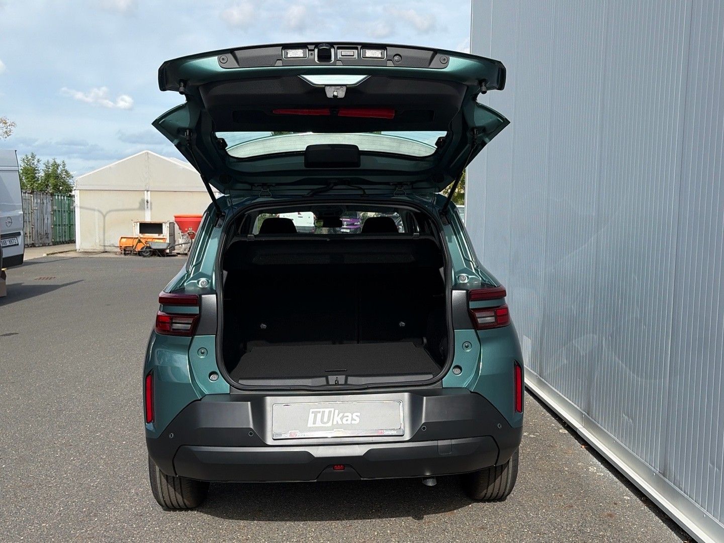Opel Frontera, 1.2Hybrid TURBO 145k 107kW Edi - fotka 6