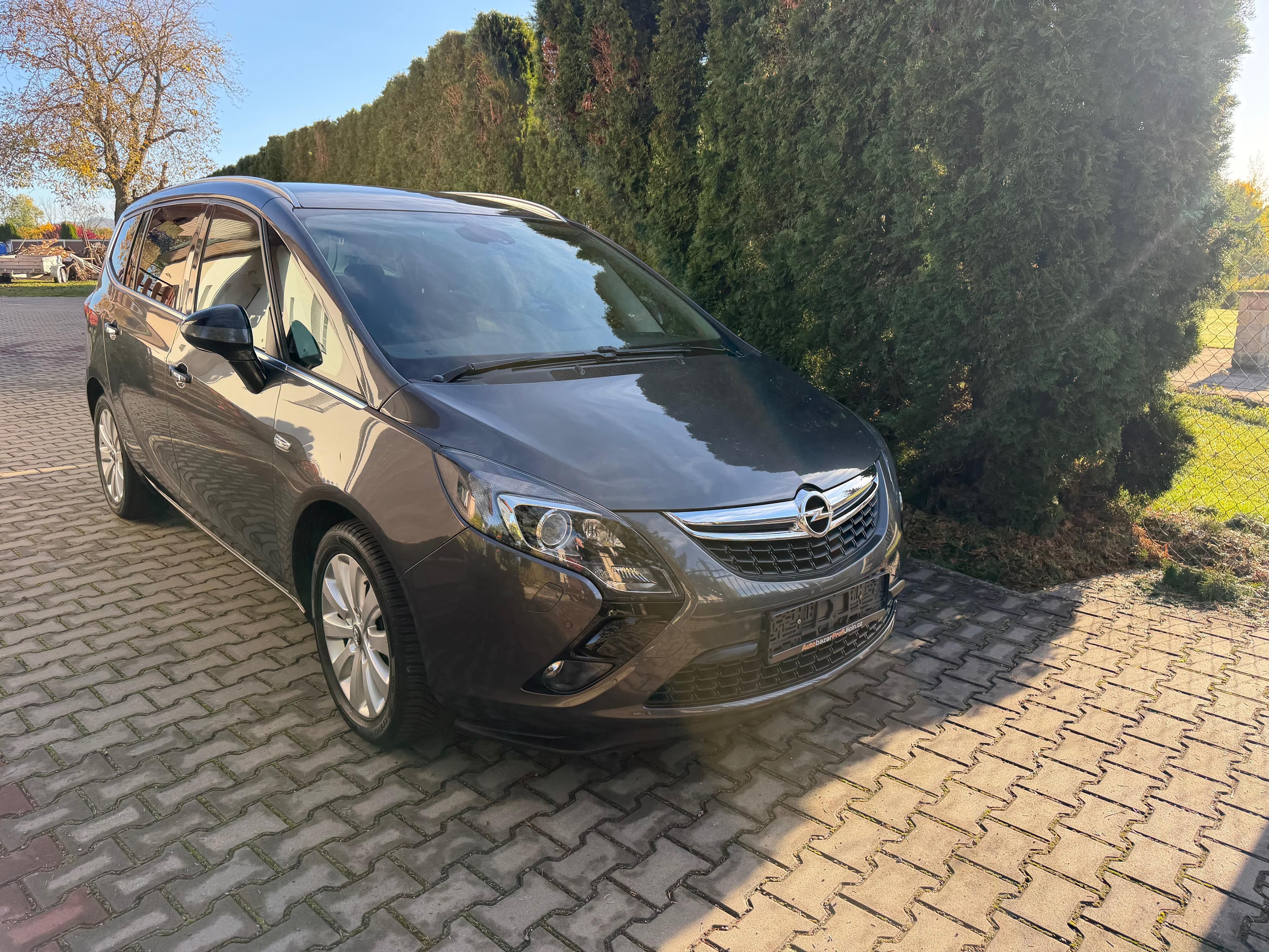 Opel Zafira, 2,0CDTi/120KW , 7 Míst ,Tažné - fotka 3