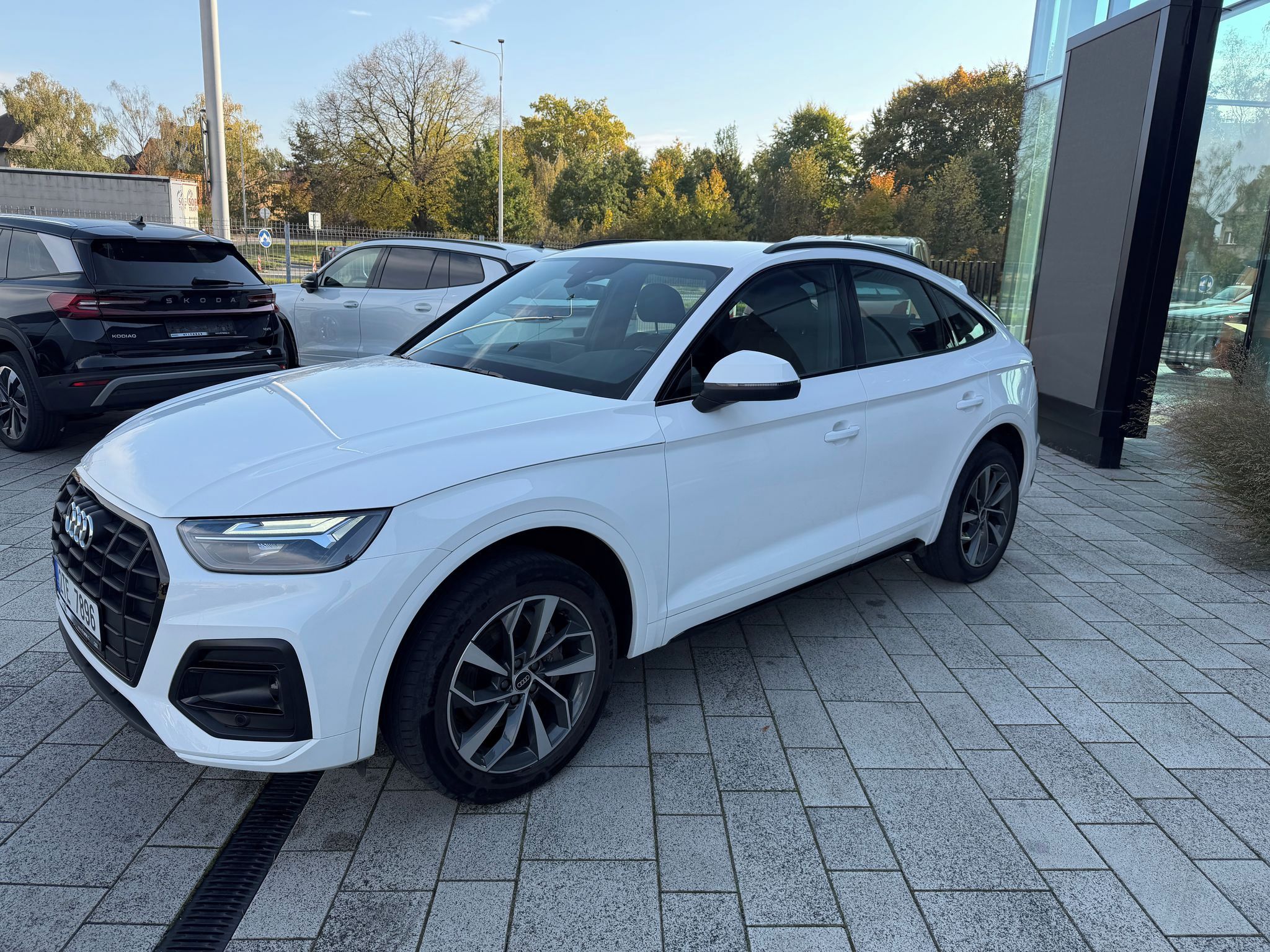 Audi Q5, Advanced 40TDI 150kW Sportback - fotka 4