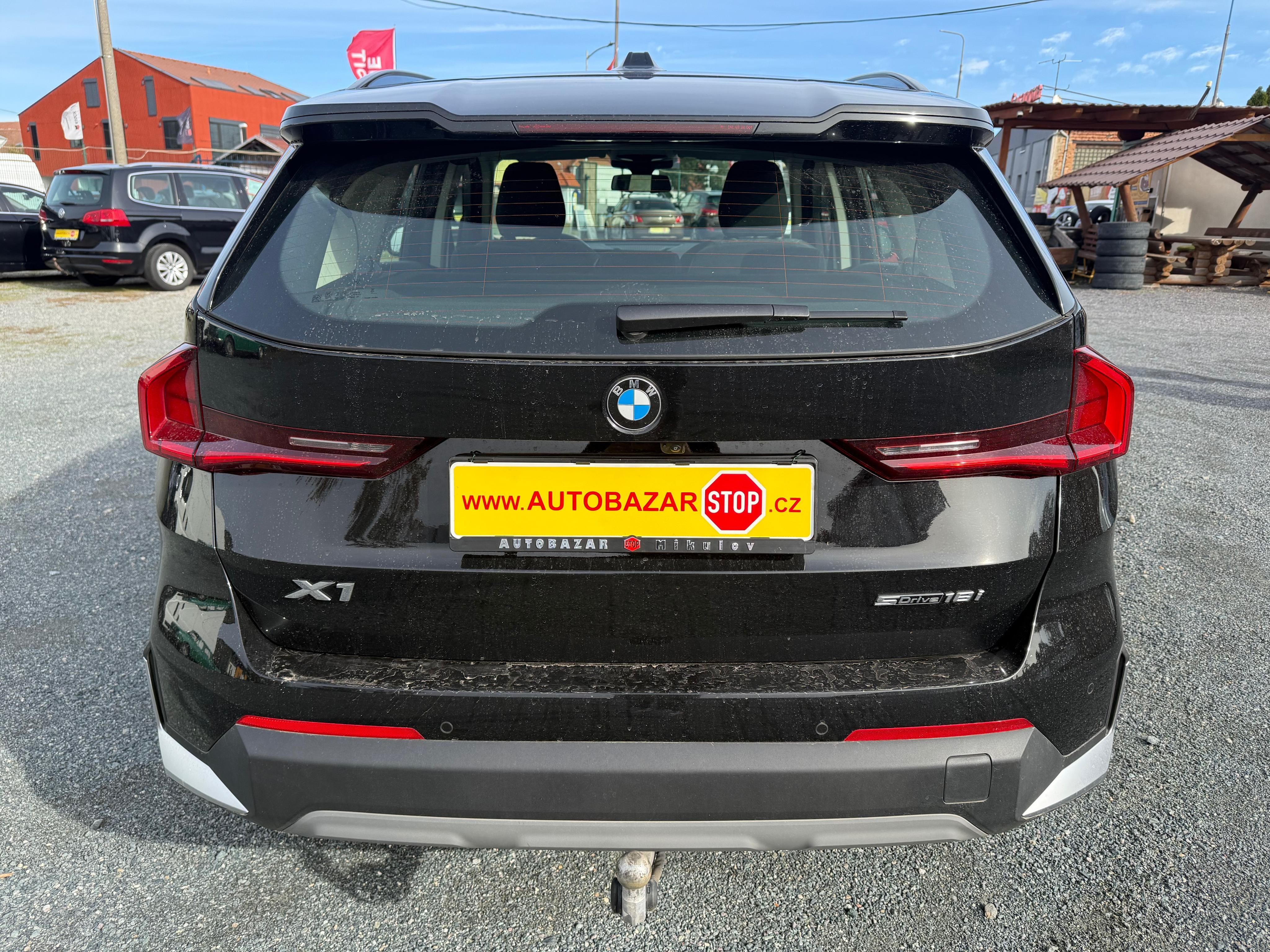 BMW X1, 1.8i SDRIVE PŘEDPLACENÝ SERVIS - fotka 5