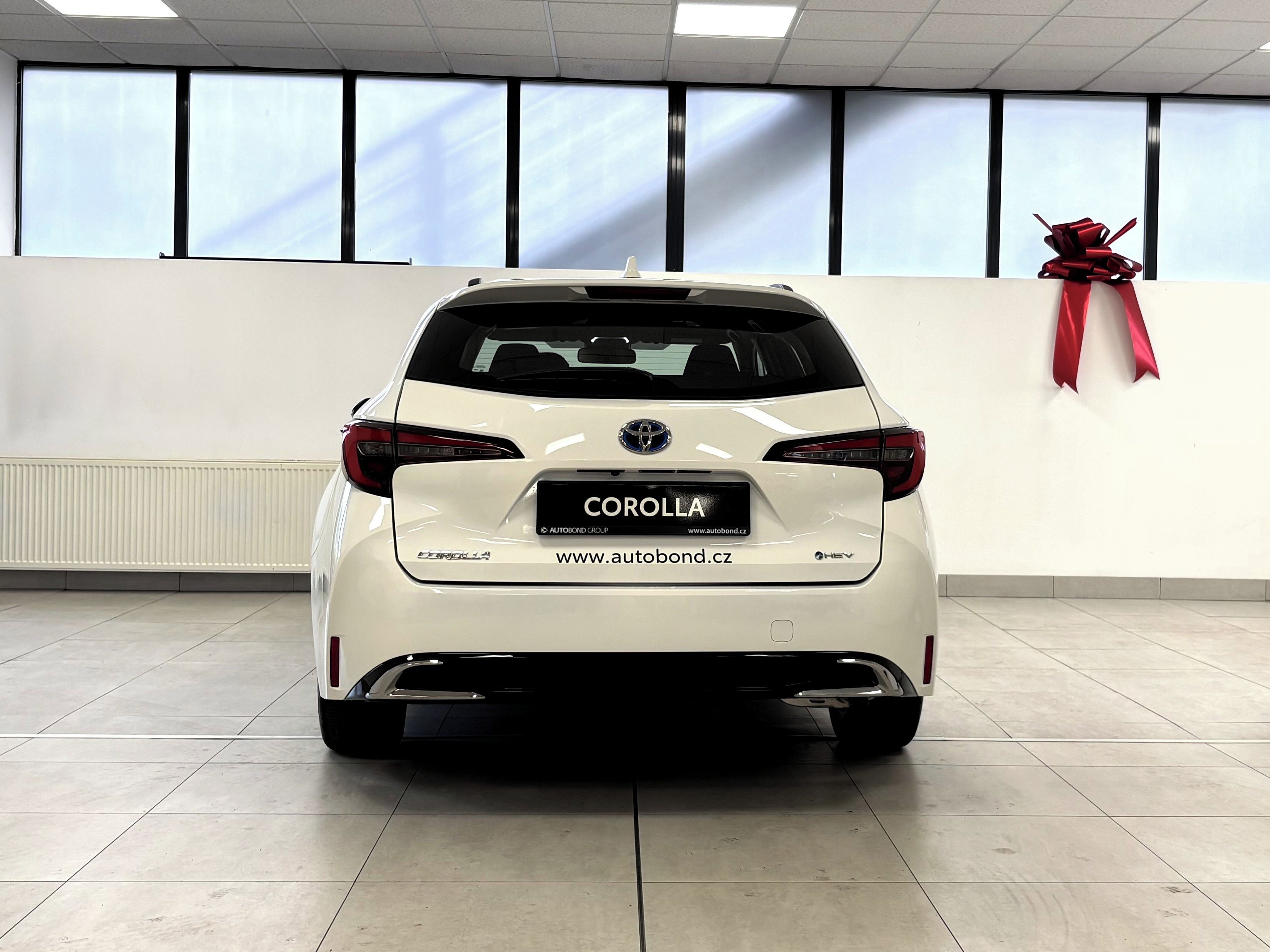 Toyota Corolla, TS, Comfort, 1.8HEV, CVT, 4x2 - fotka 5