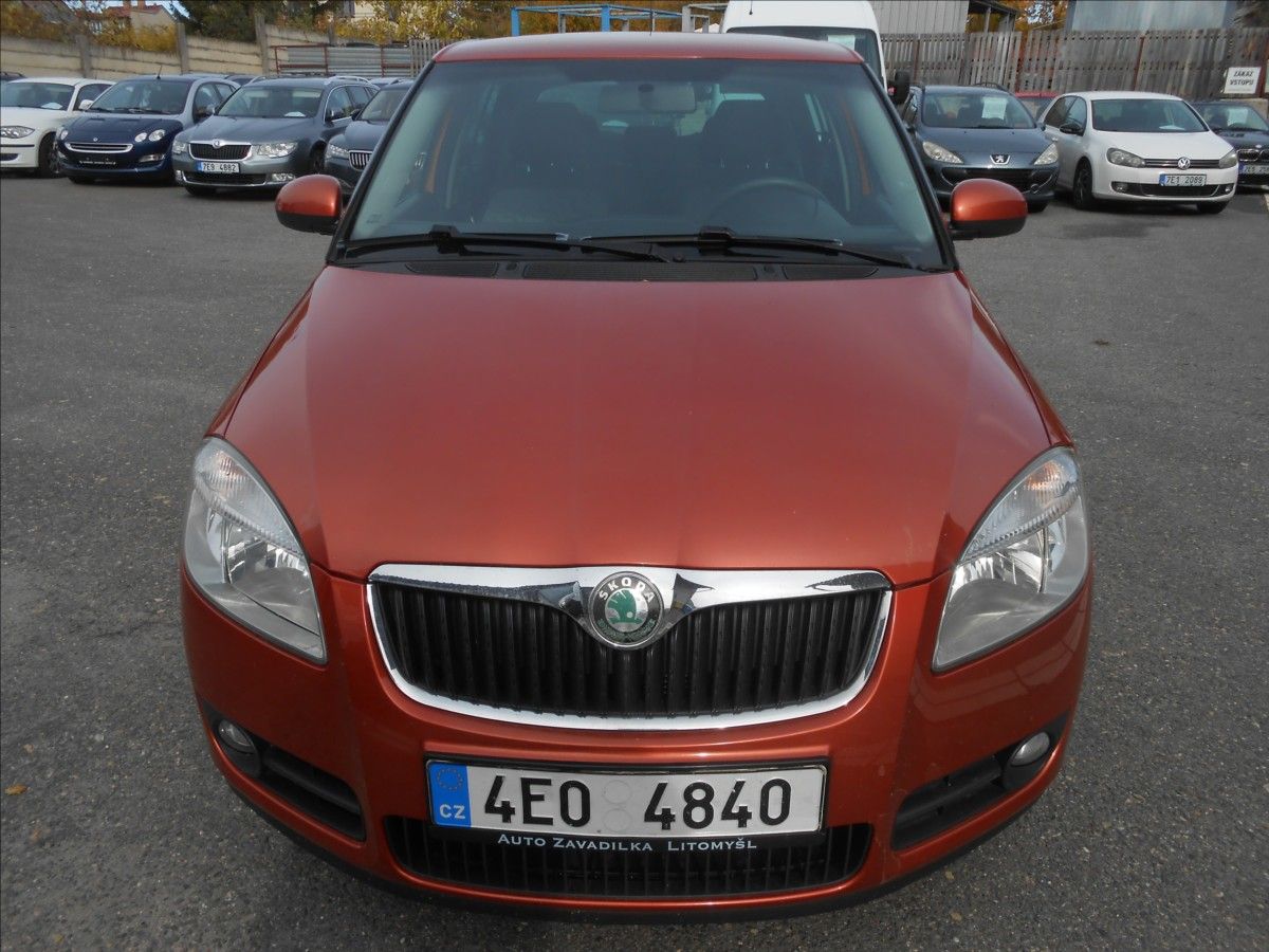 Škoda Fabia, 1,2 HTP 51Kw - fotka 2