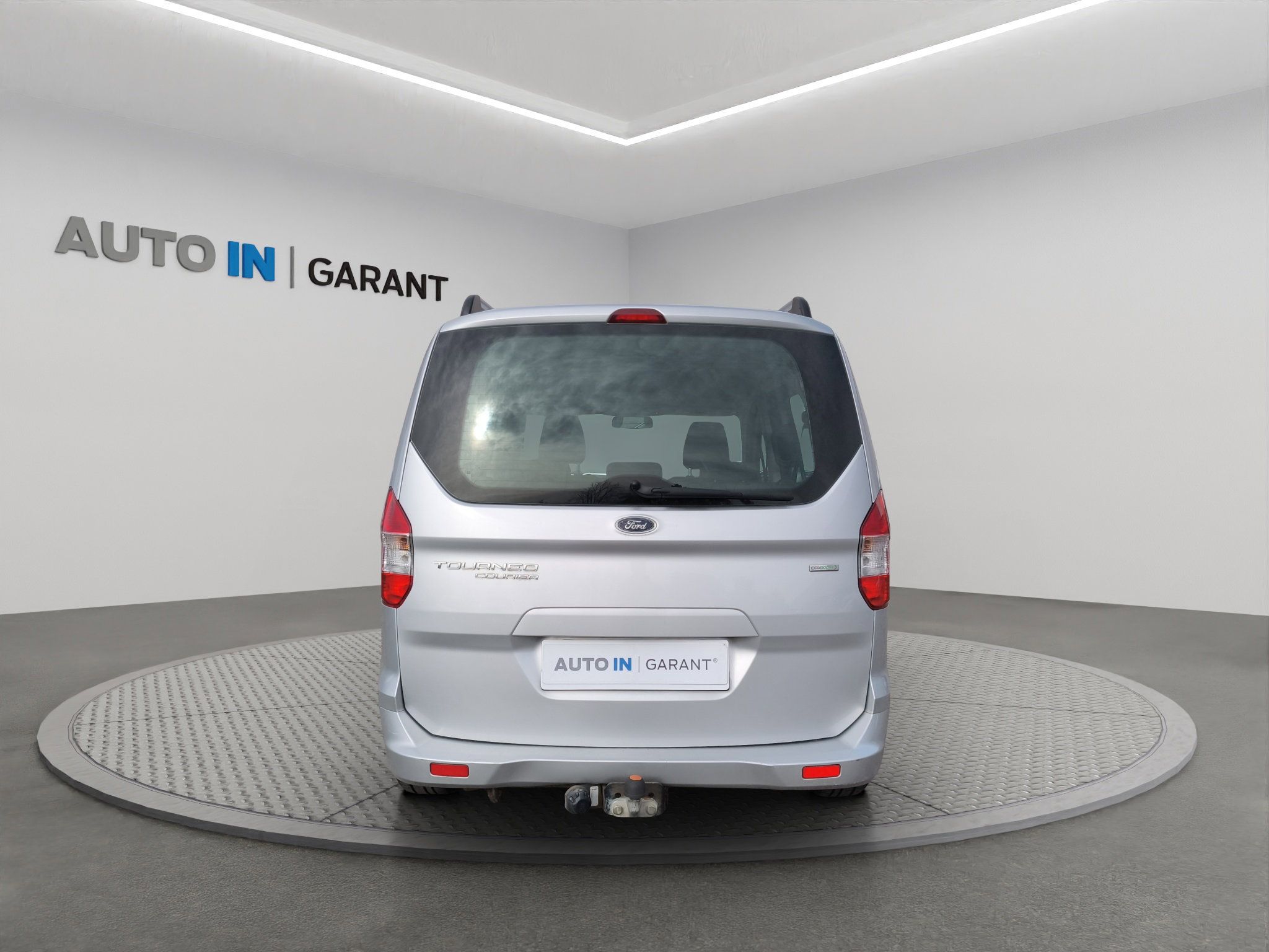 Ford Tourneo Courier, TREND 1.0 EcoBoost 74kW, ČR - fotka 6