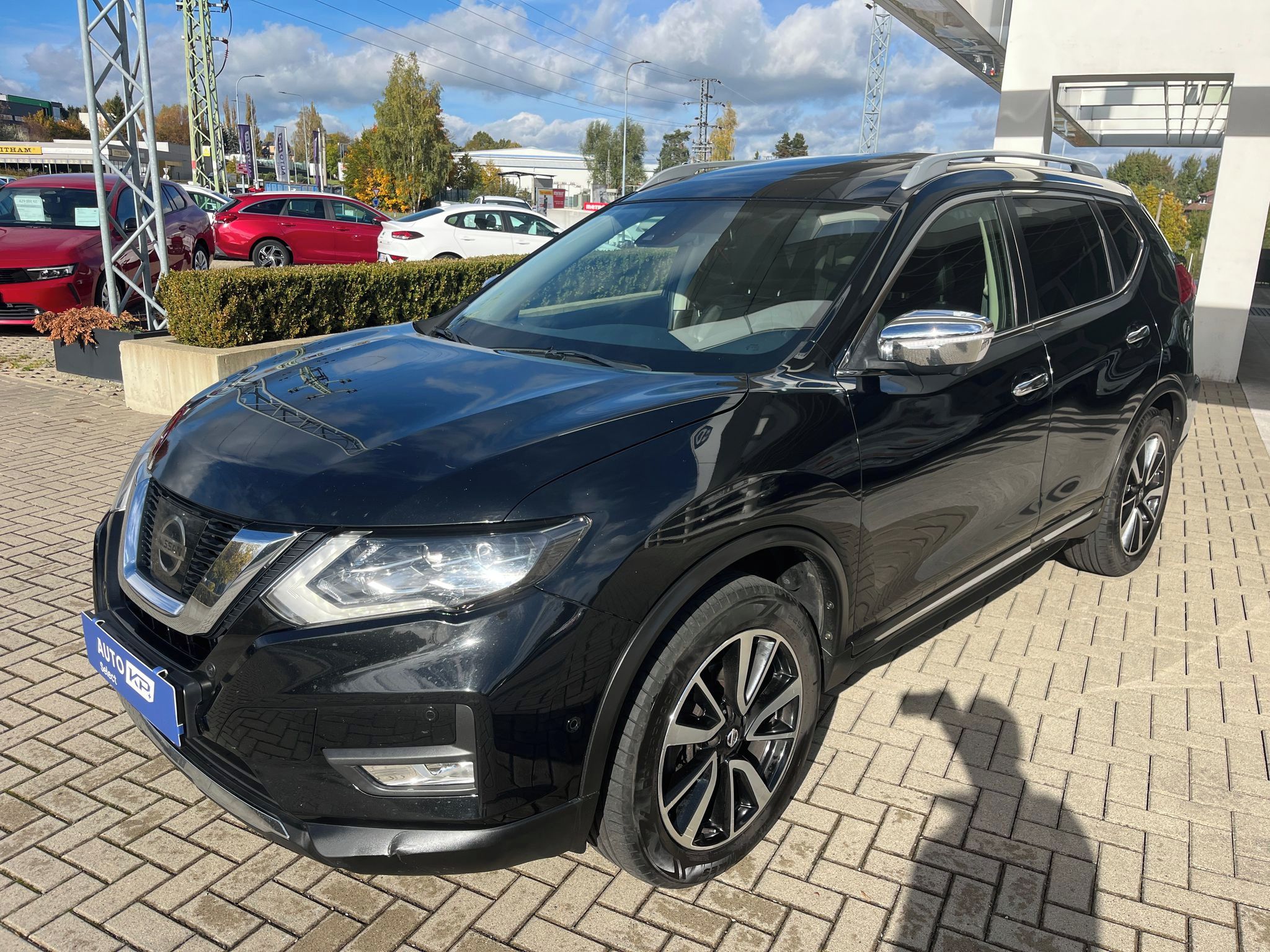 Nissan X-Trail, 2.0 dCi 130kW 4x4 Tekna + TZ - fotka 2