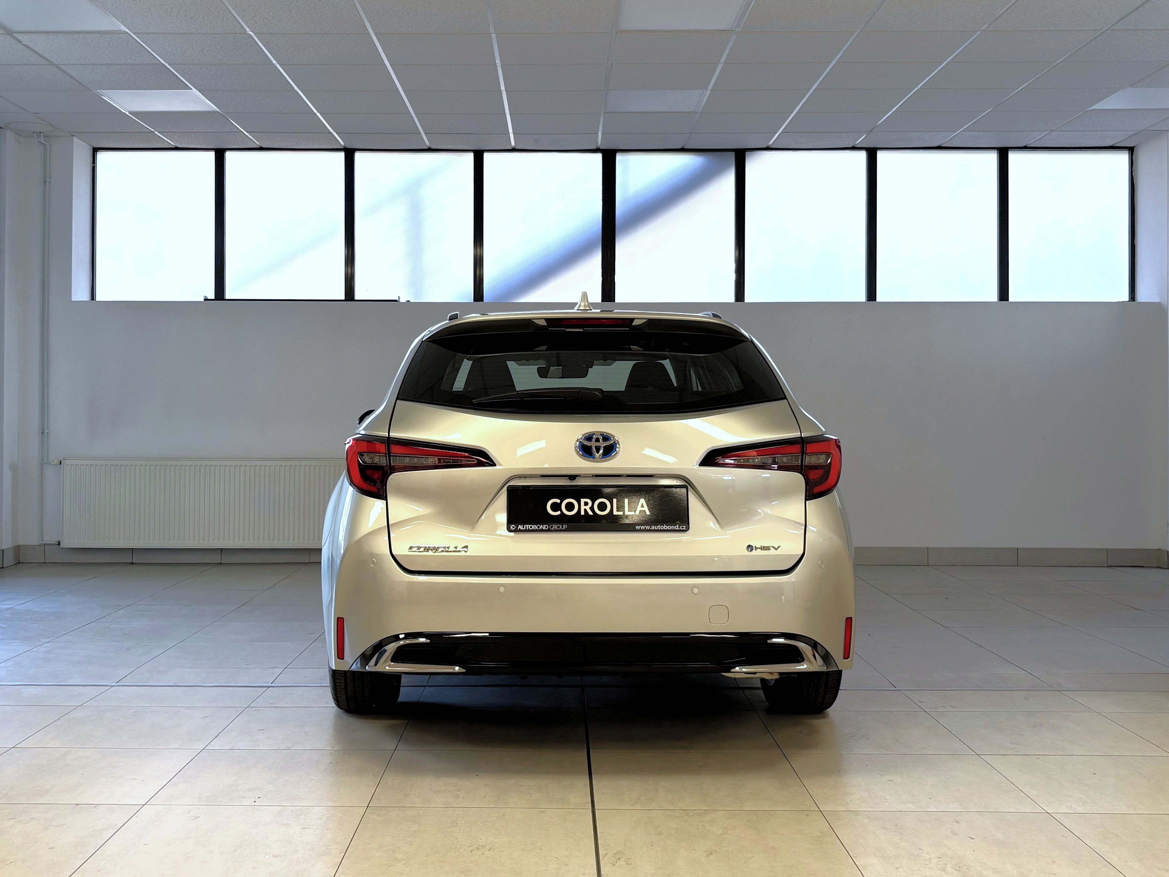 Toyota Corolla, TS, Comfort Tech, 1.8L HEV 140 - fotka 4