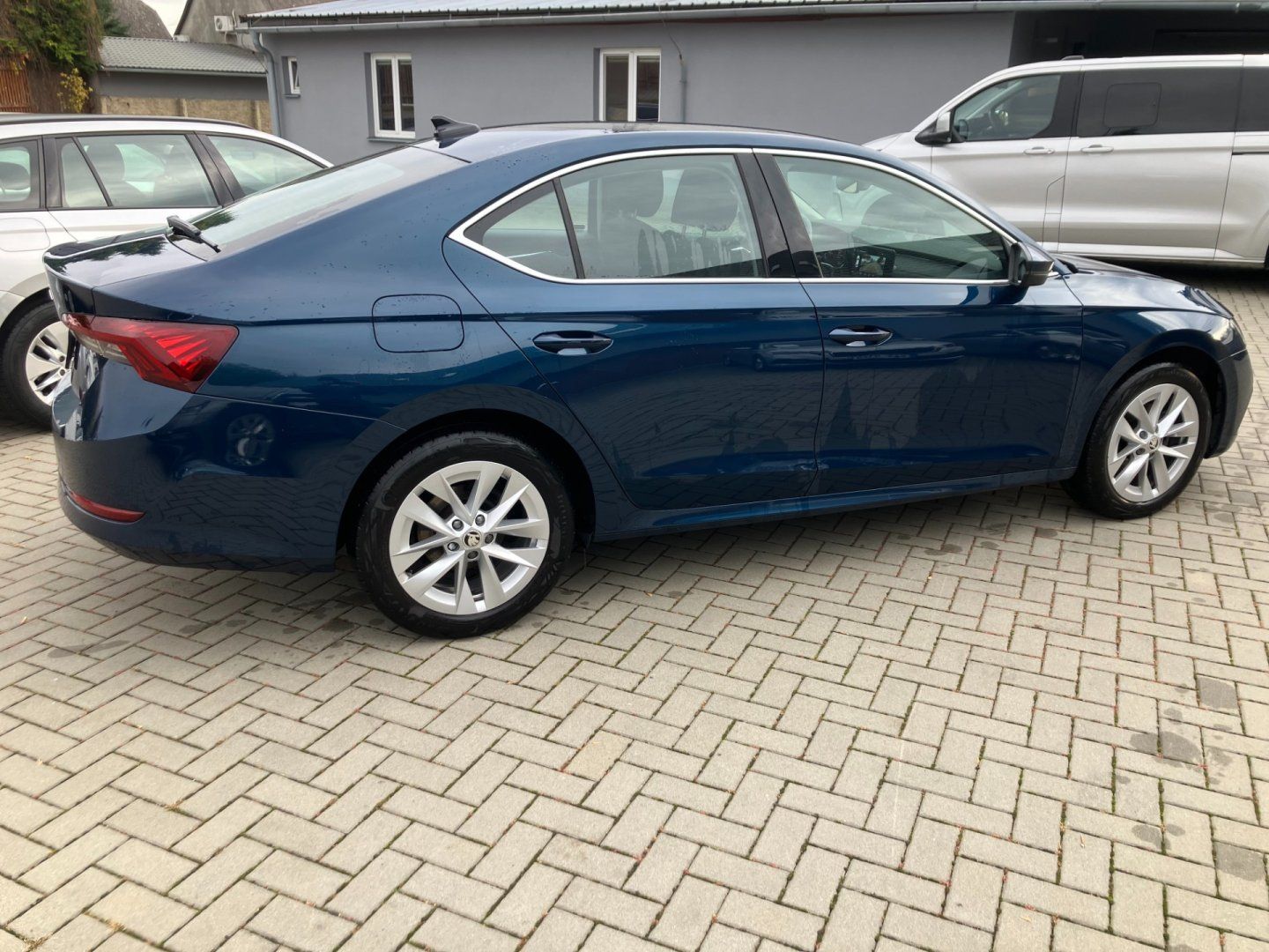 Škoda Octavia, 2.0TDI STYLE MATRIX CZ - fotka 4