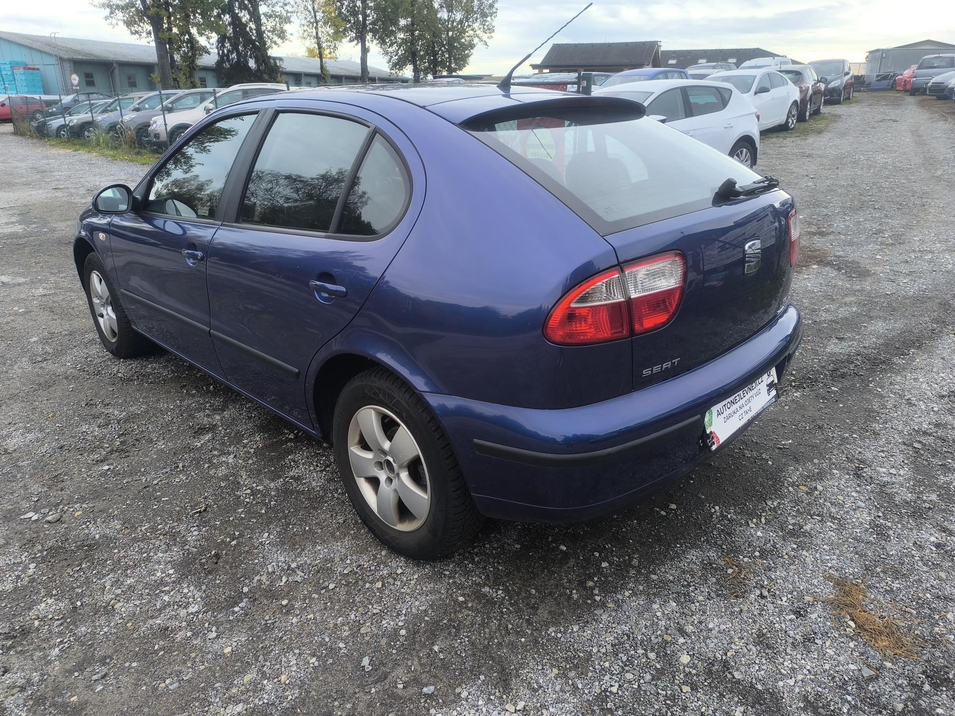 Seat Leon, TDI66KW,KRÁSNÝ,110KM, SERVISKA - fotka 5