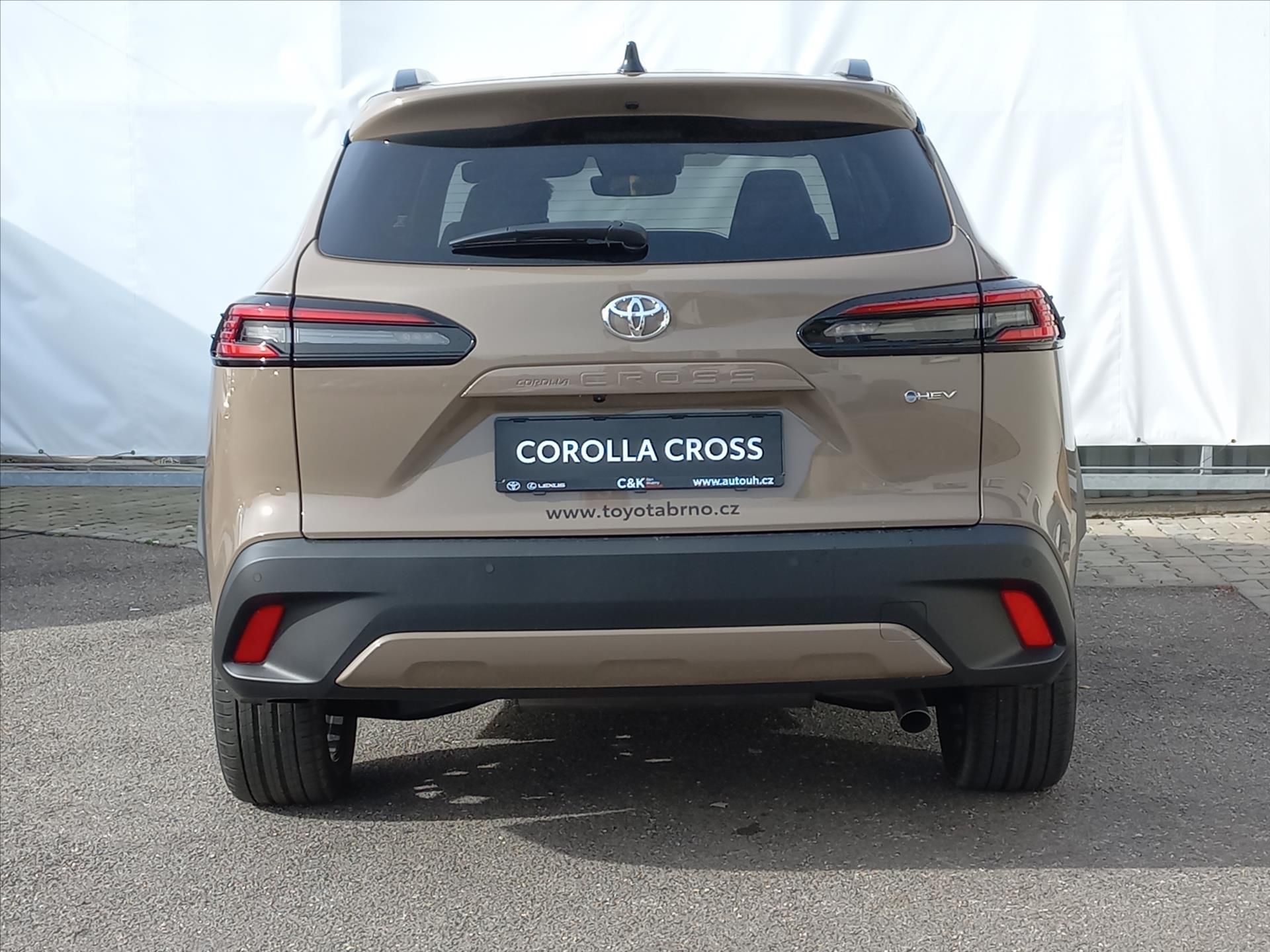 Toyota Corolla Cross, 2,0 Hybrid e-CVT 178k  Style - fotka 6