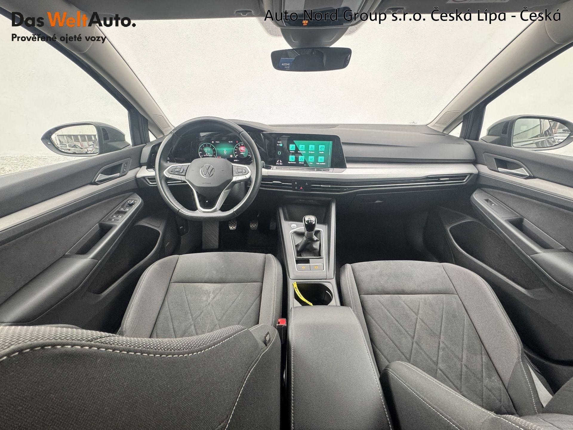 Volkswagen Golf, 1.0 TSI Life 81 kW - fotka 5