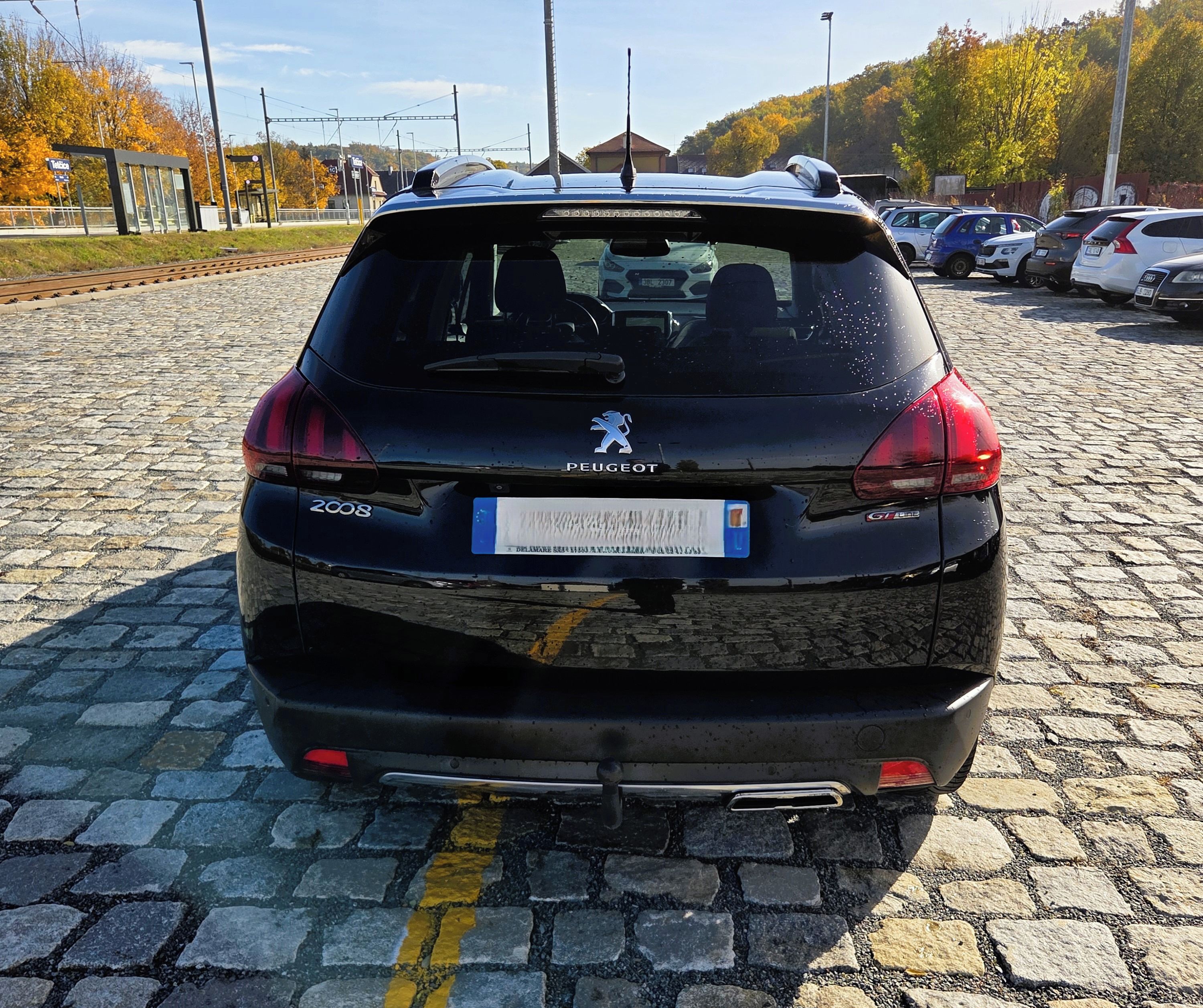 Peugeot 2008, 1.2e-THP GT Line Automat,tažné - fotka 5