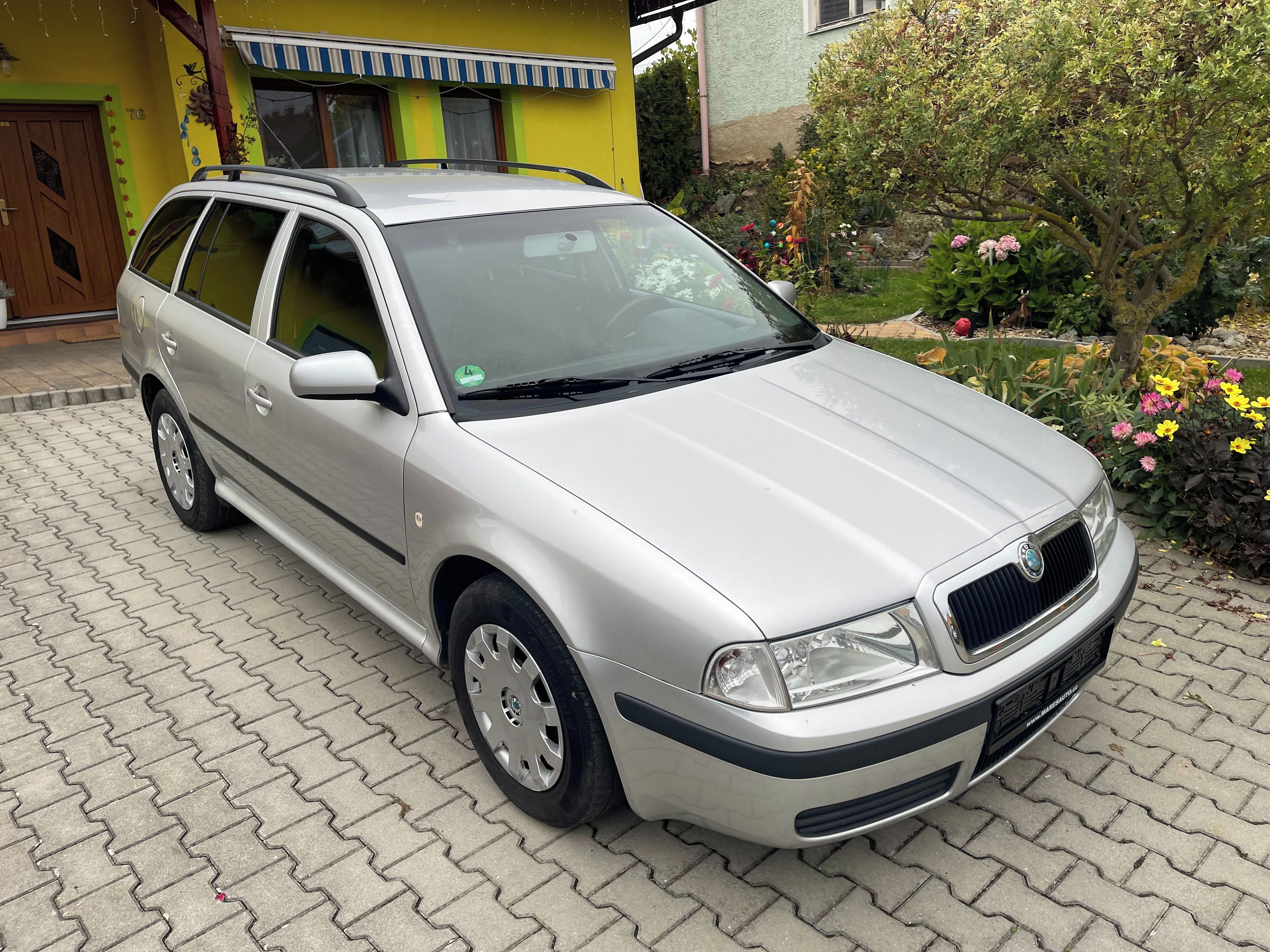 Škoda Octavia, 1.6 MPI, 75 KW jede na 3 válce