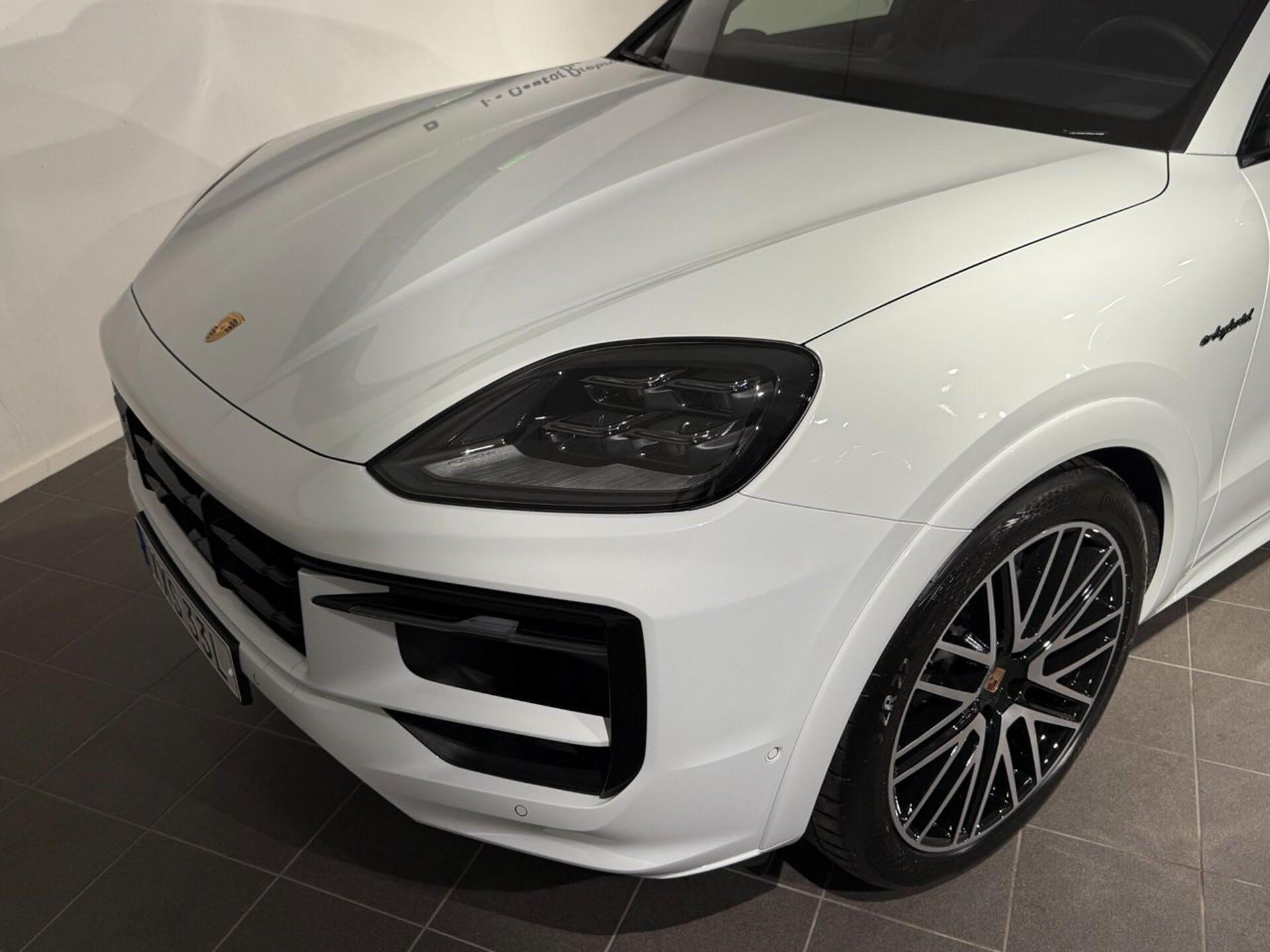 Porsche Cayenne, E-Hybrid Pano HD-Matrix PASM - fotka 5