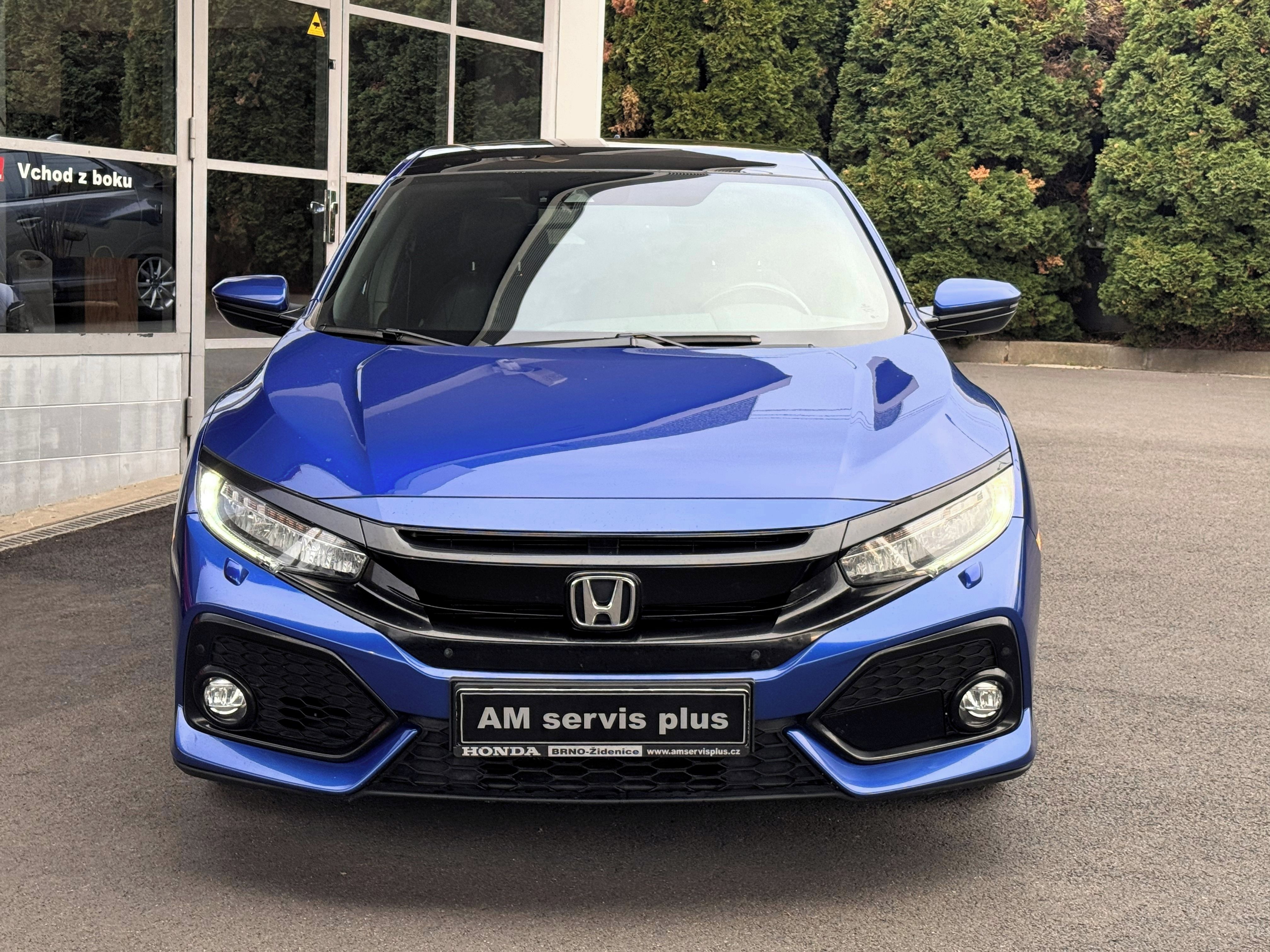 Honda Civic, 1.0i-VTEC Executive - fotka 4